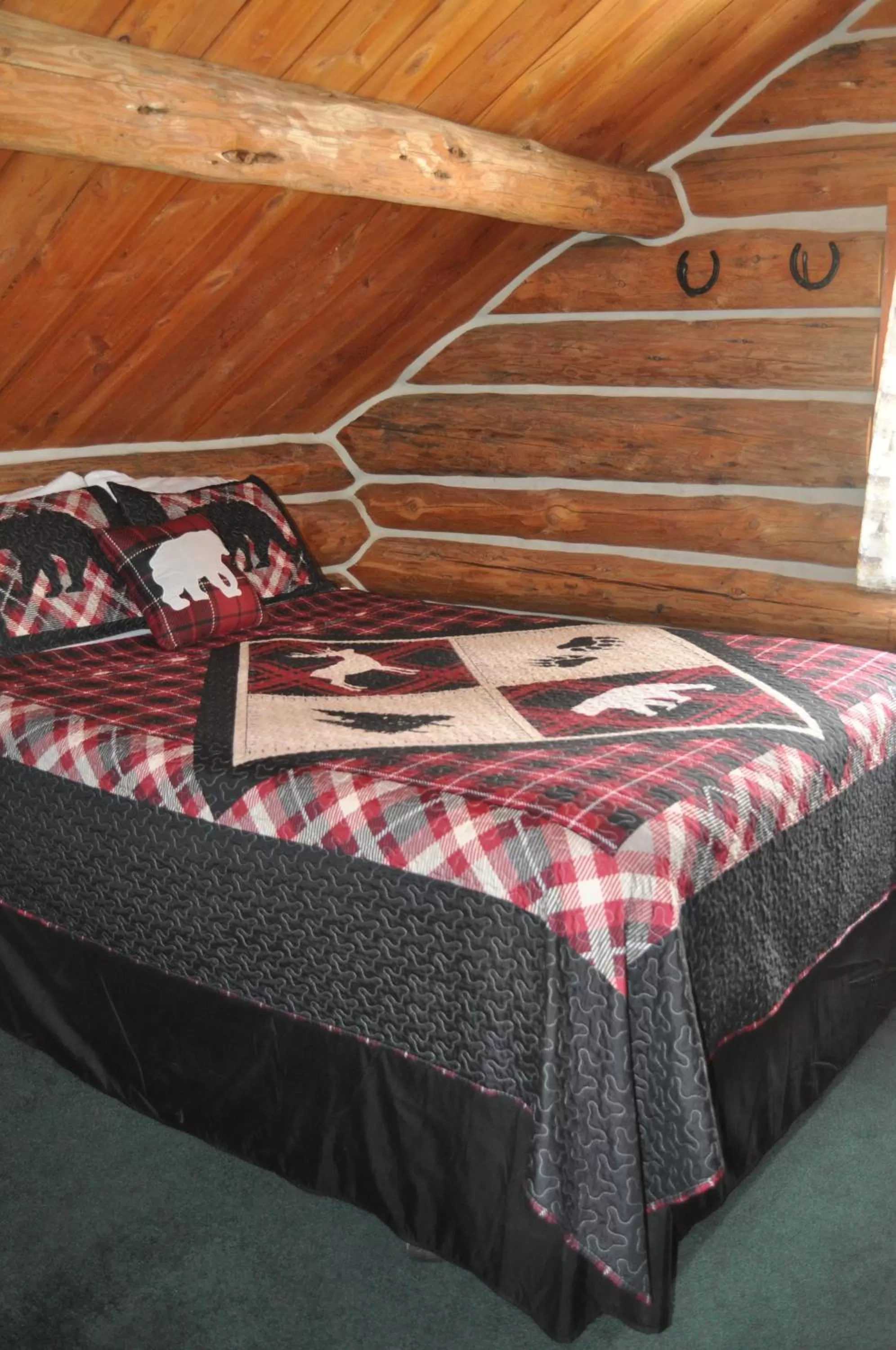 Deluxe Family Suite in Crooked Creek Guest Ranch