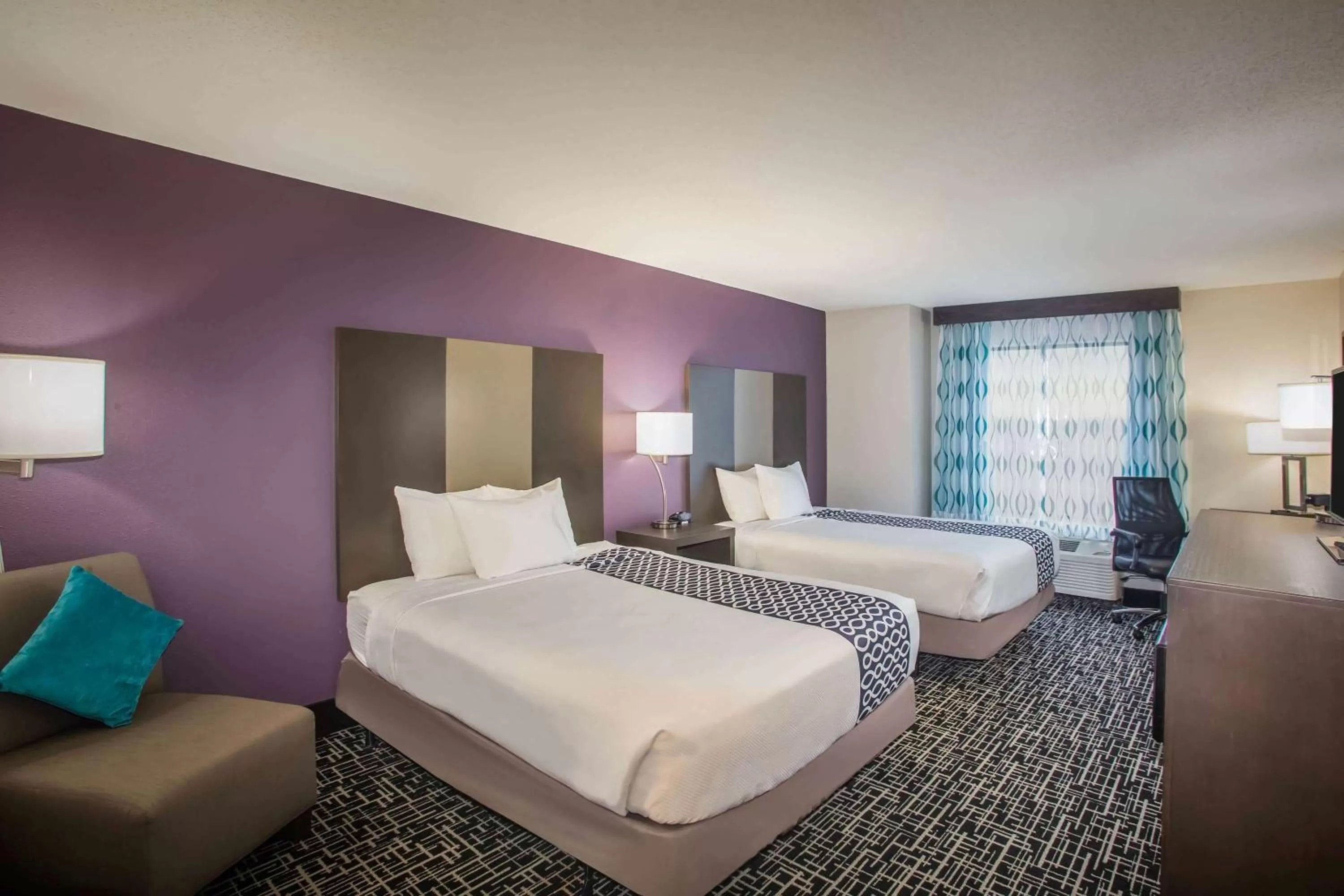 Queen Room with Two Queen Beds - Mobility Access/Non-Smoking in La Quinta Inn & Suits by Wyndham Pontoon Beach IL