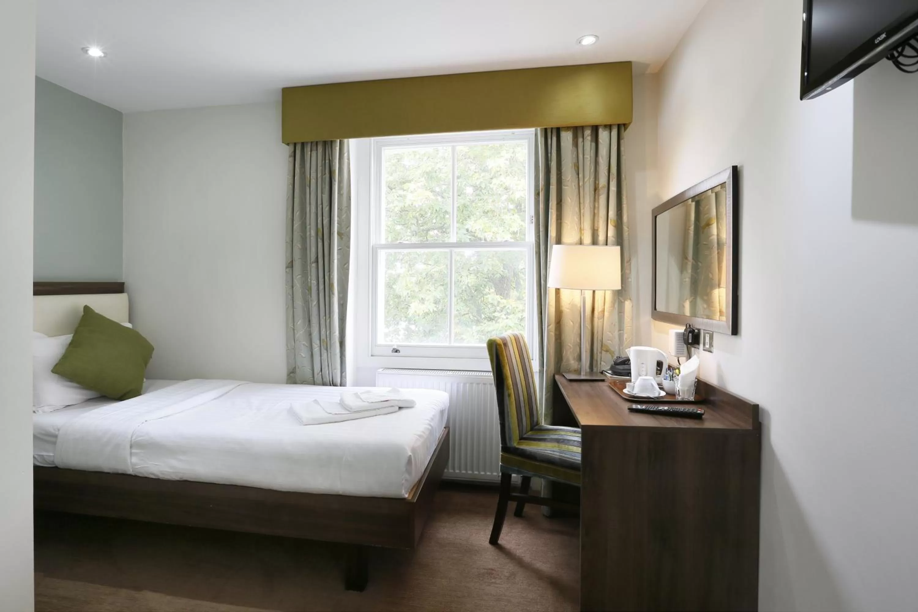 Single Room in Hyde Park Boutique Hotel