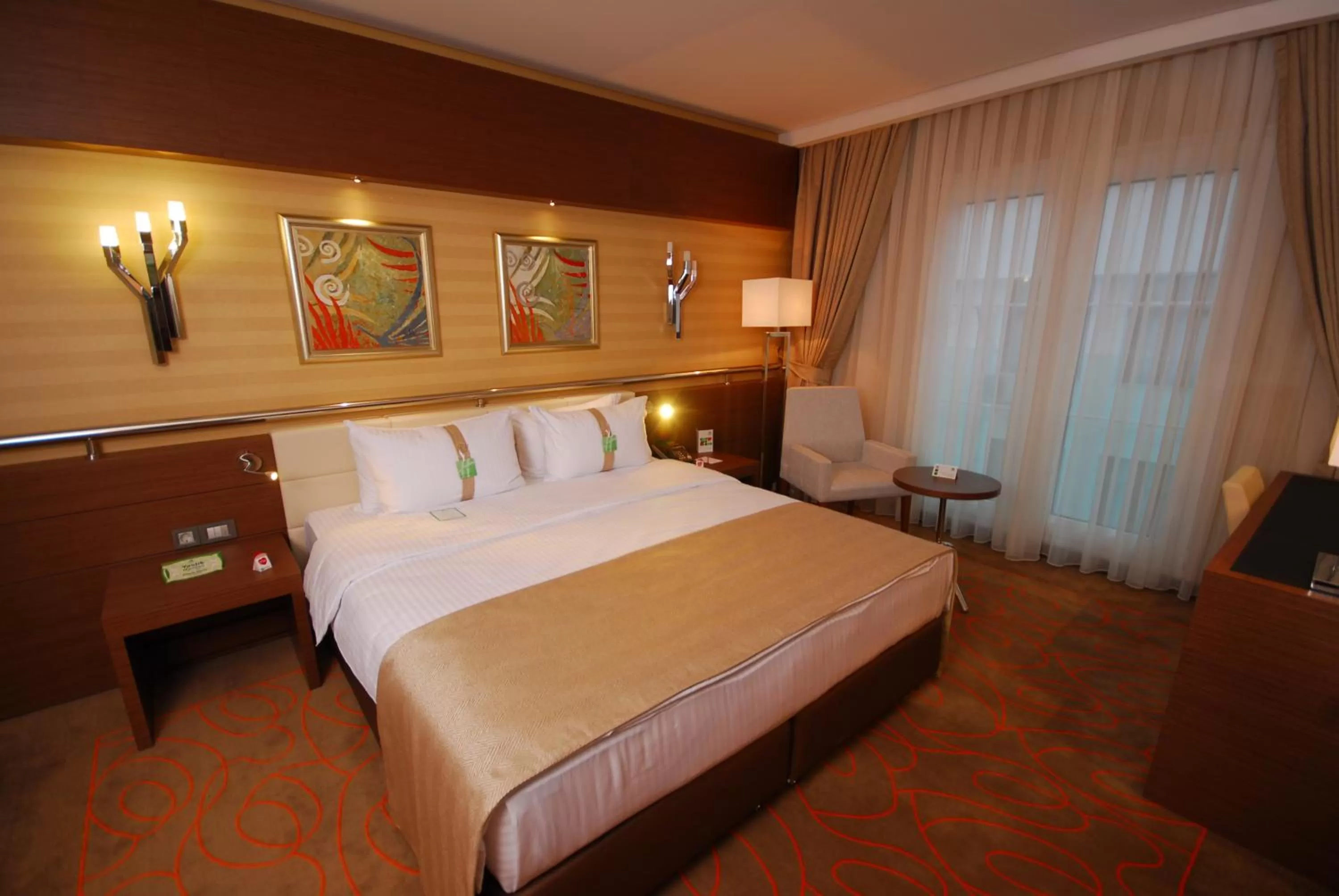 Standard King Room in Holiday Inn Ankara-Kavaklidere by IHG
