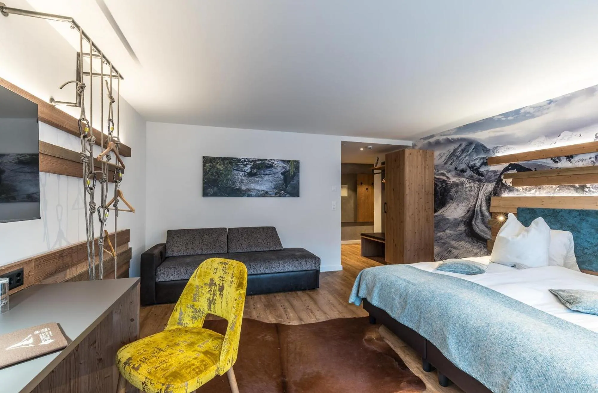 Twin Room Alpin Superior with View in Hotel Hemizeus & Iremia Spa