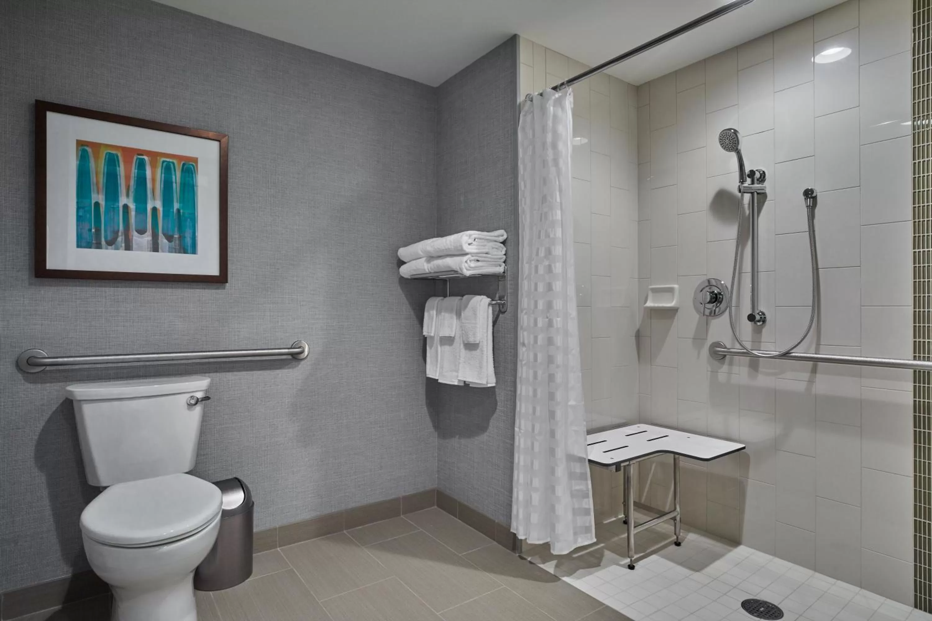 King Room with Roll-In Shower - Disability Access in Hyatt Place Eugene/Oakway Center