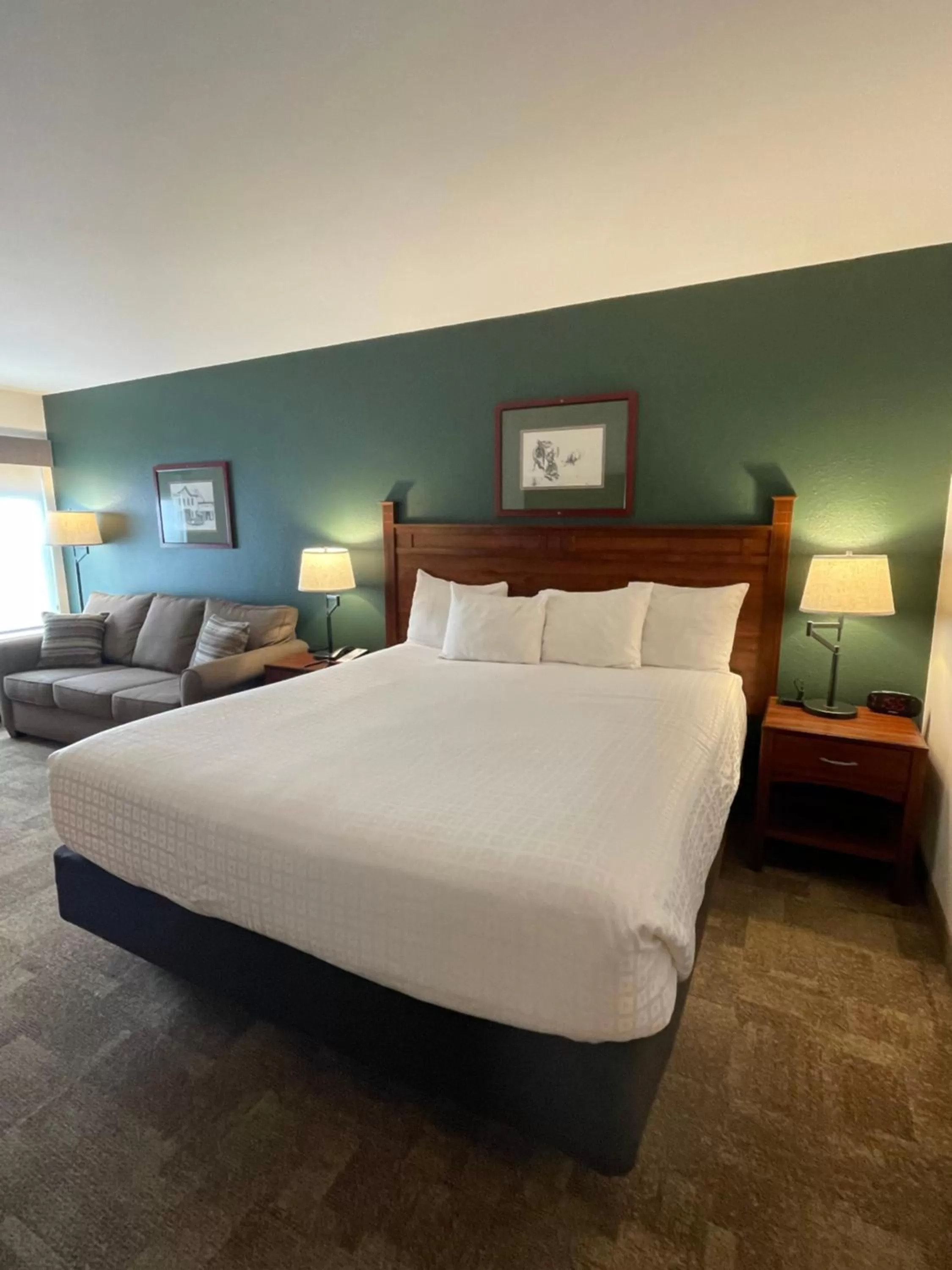 King Room in Boothill Inn and Suites