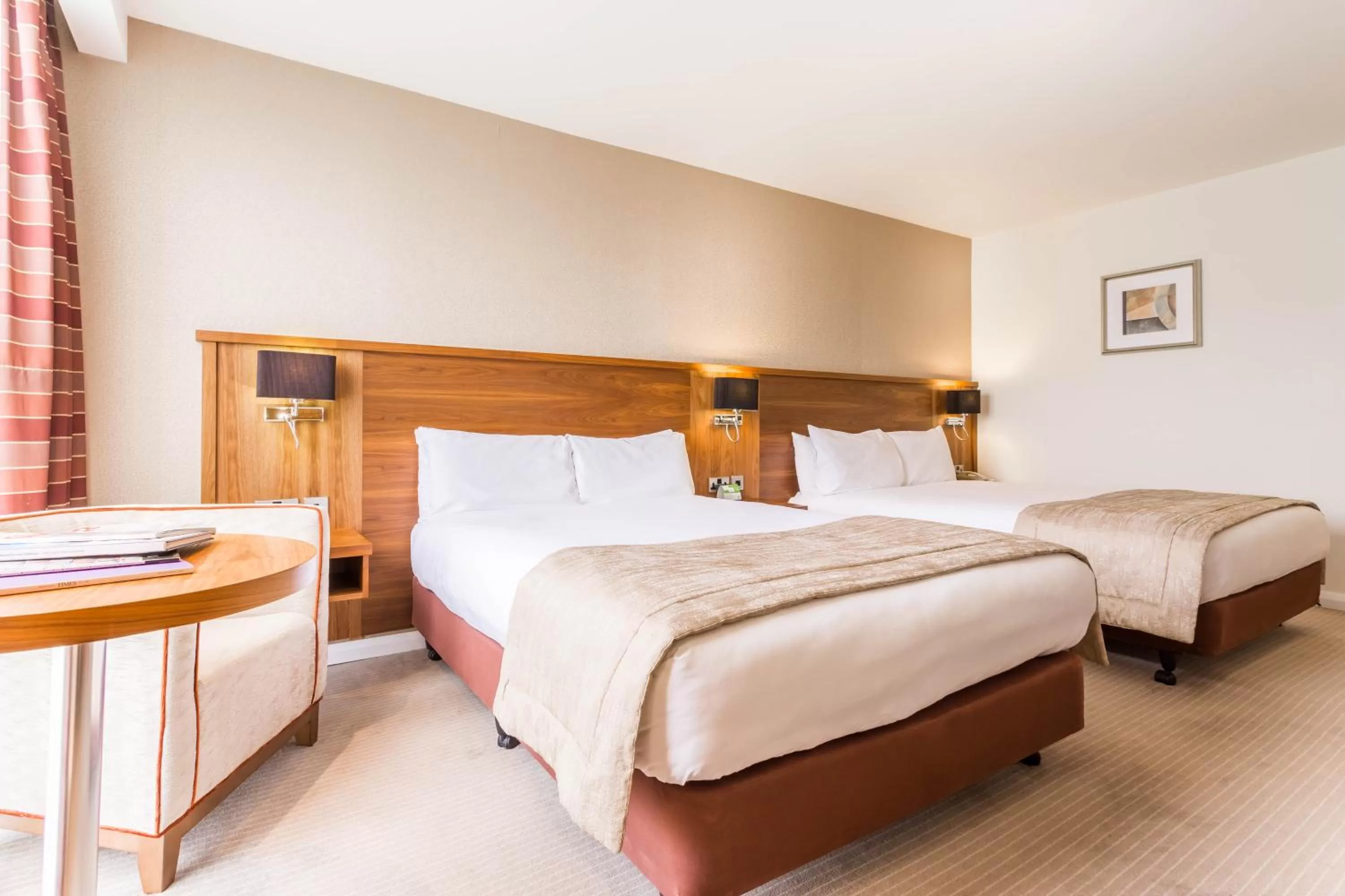 Super Premium King Room with Sofa Bed and Garden View in Holiday Inn Newcastle Gosforth Park by IHG