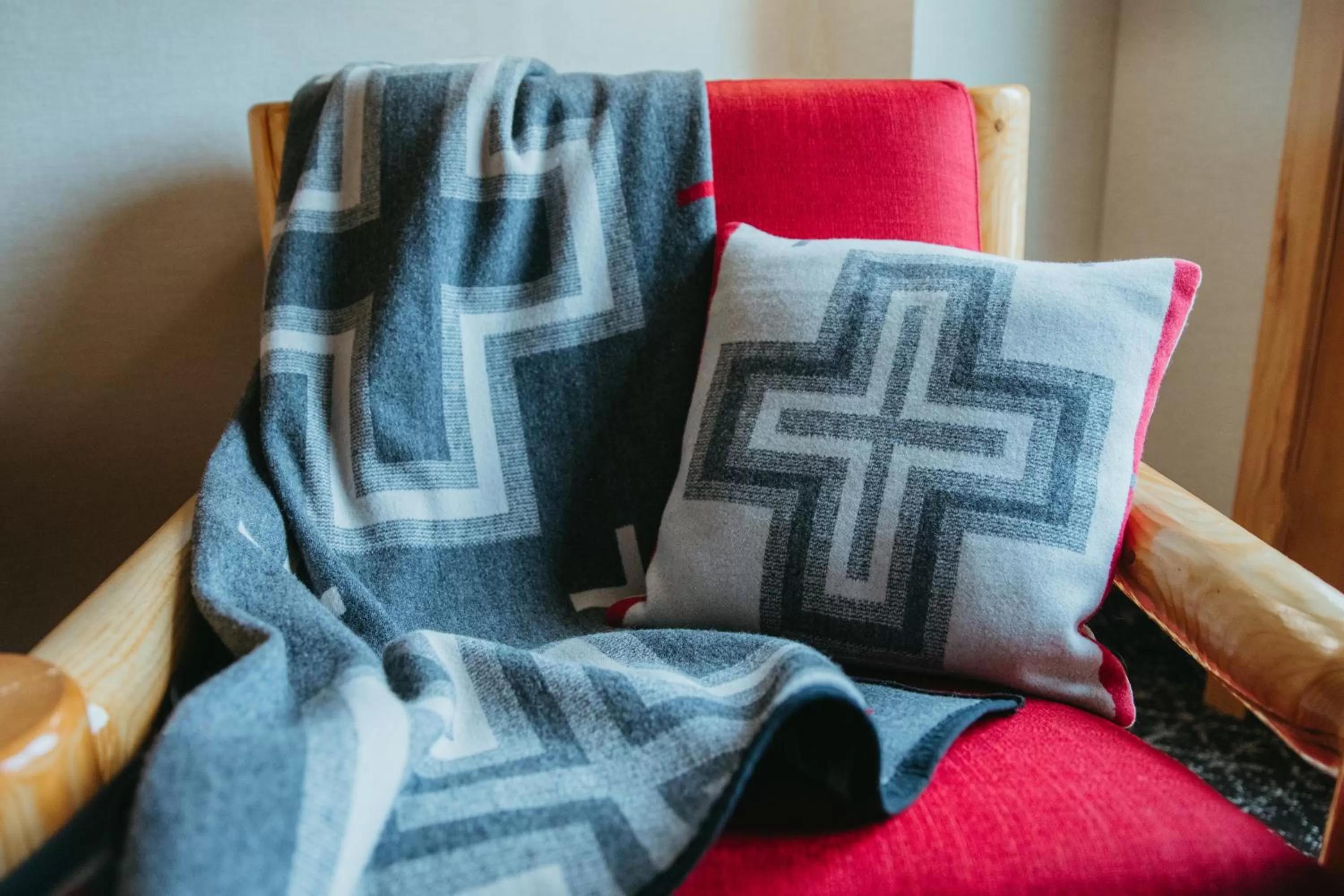 Deluxe King Room in Brewster Mountain Lodge