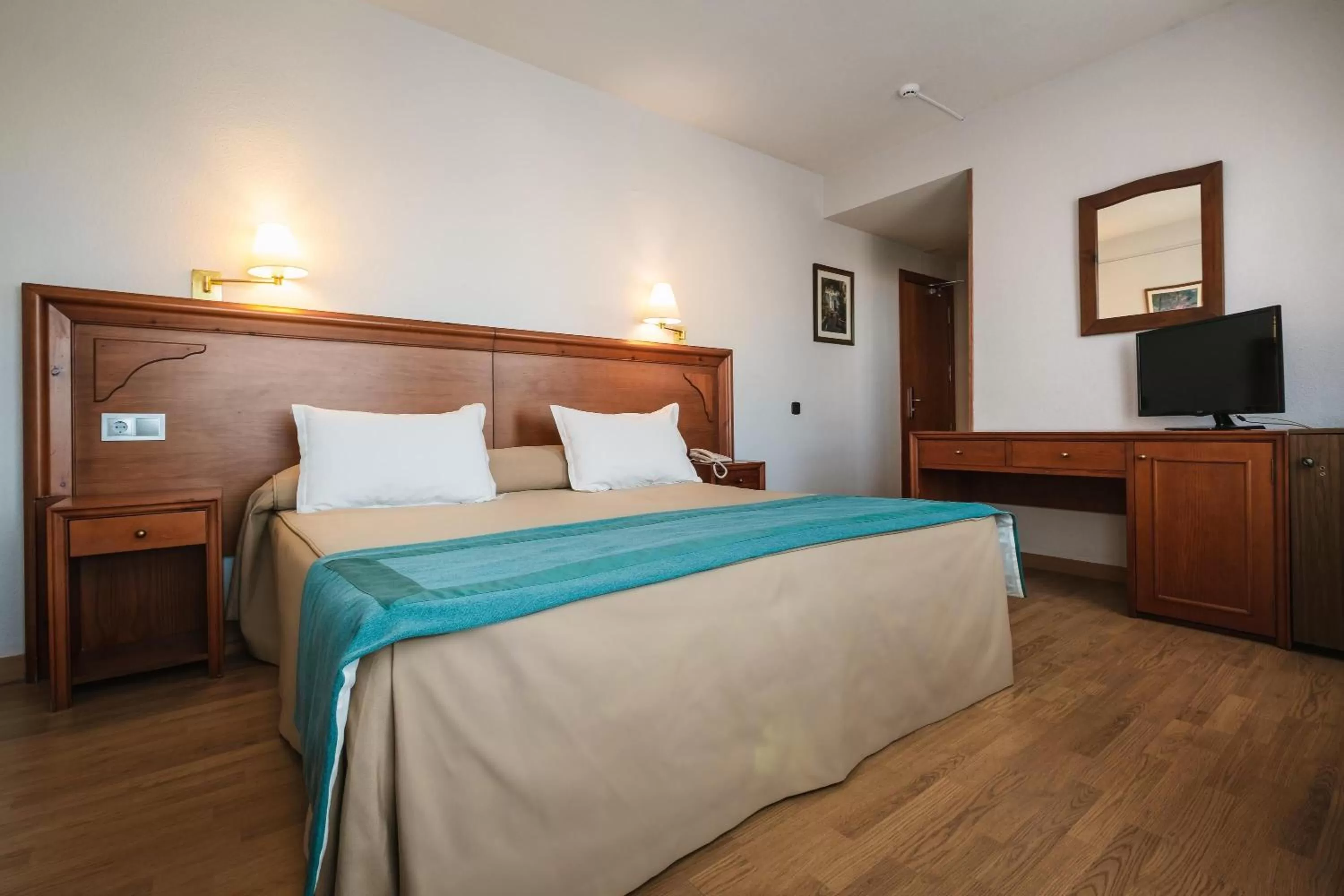 Double Room in Hotel Corregidor