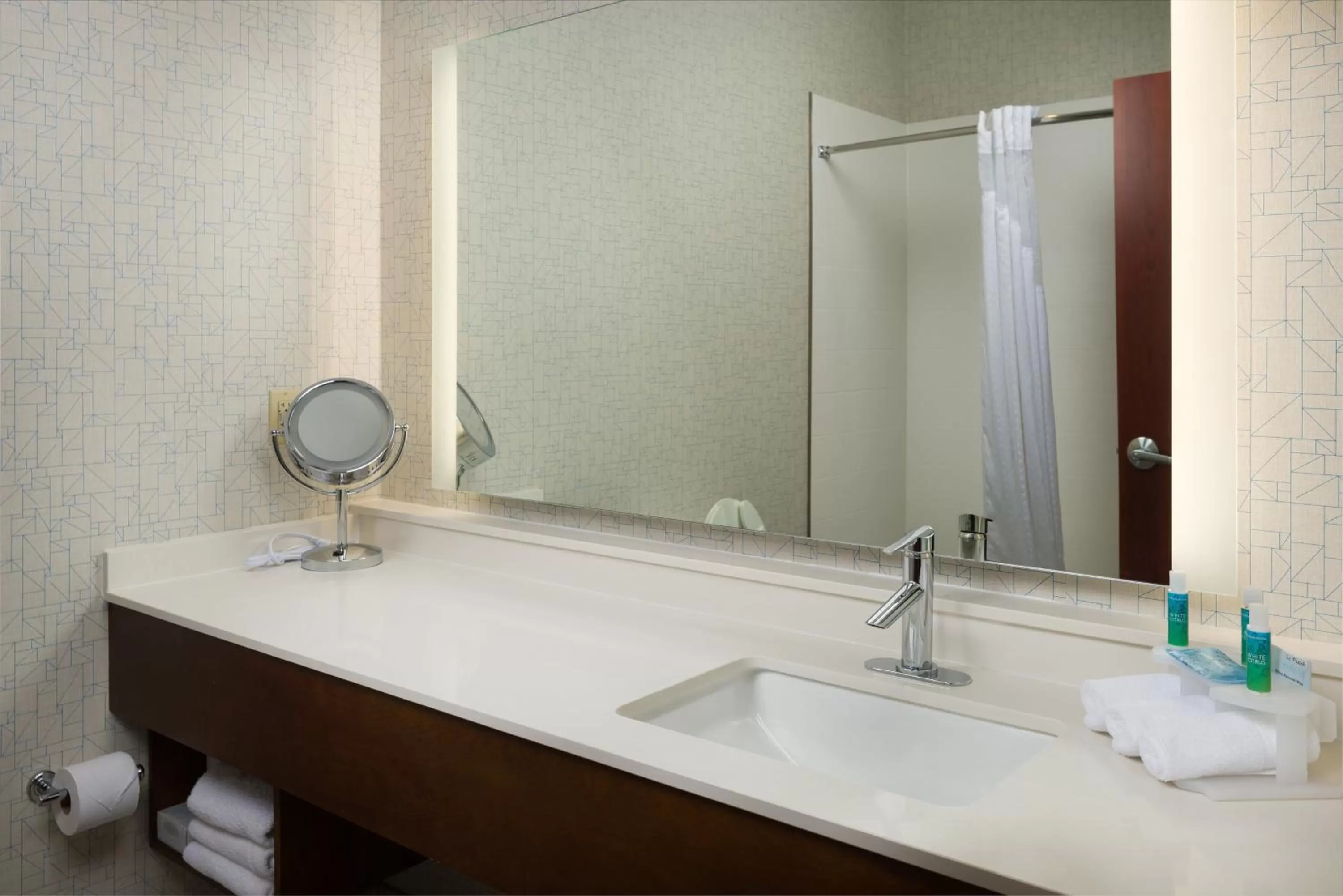 Standard King Room with Sofa Bed in Holiday Inn Express Independence - Kansas City by IHG