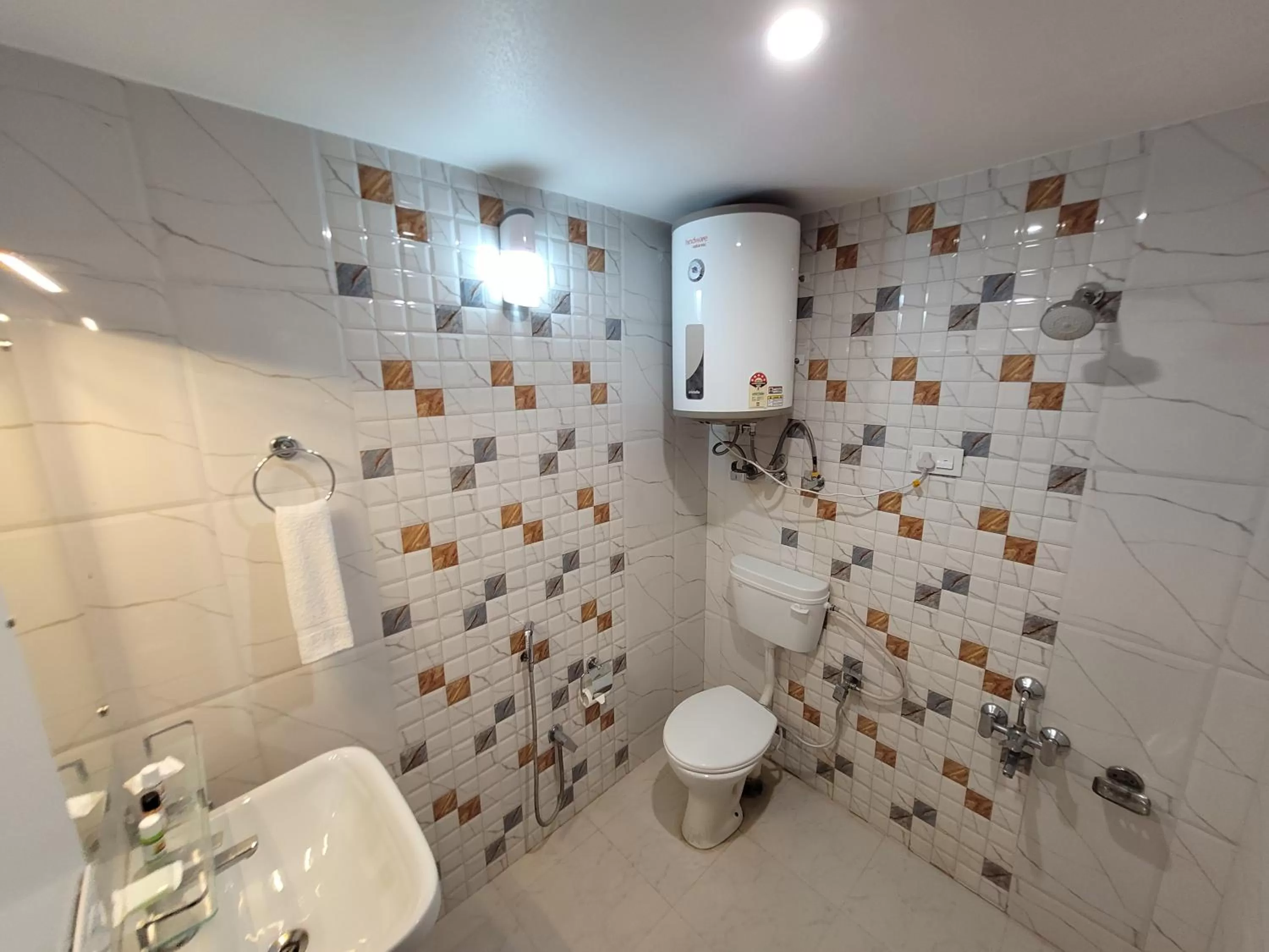 Deluxe Double Room in Hotel Royal Plaza