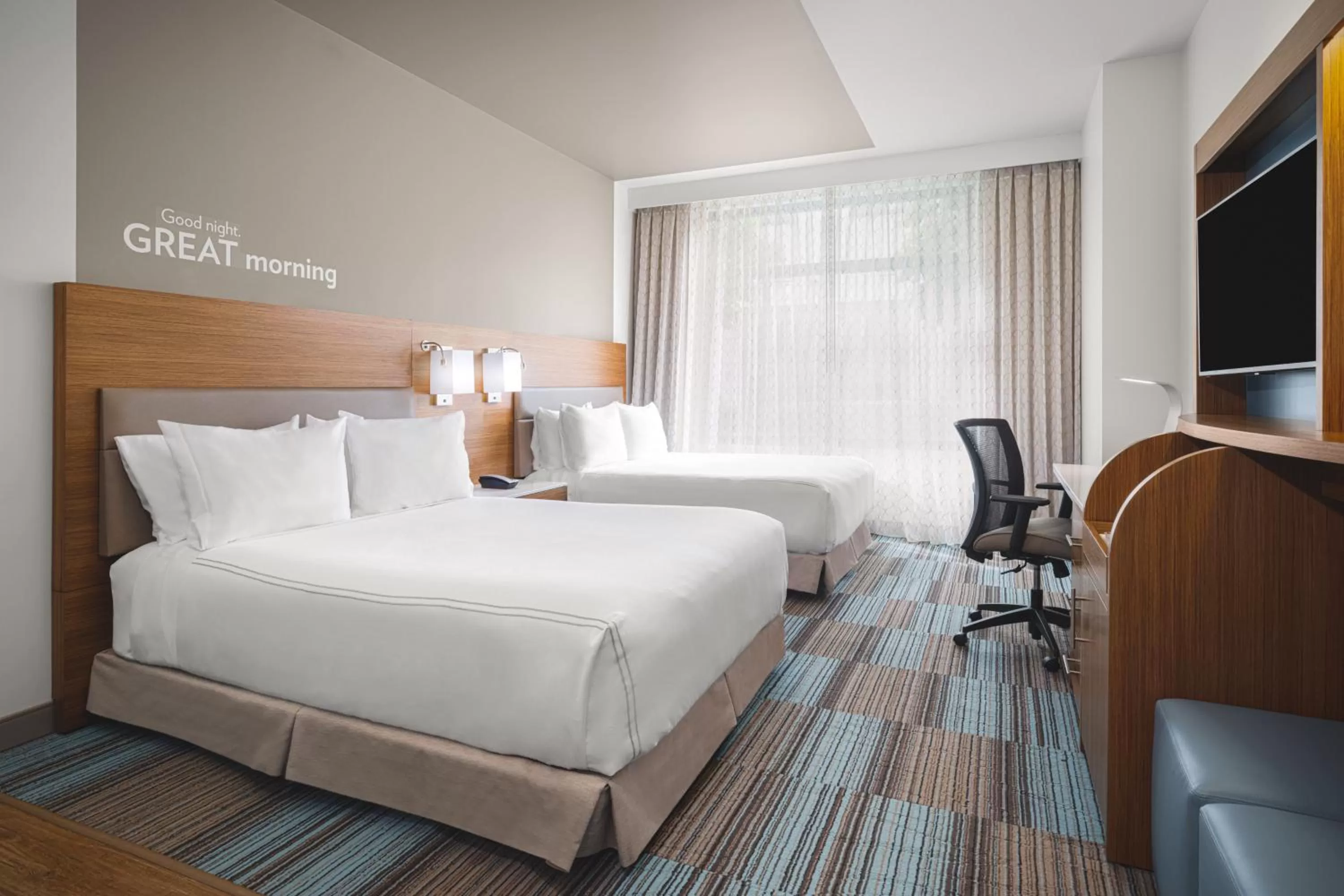 Standard Queen Room with Two Queen Beds in EVEN Hotel Seattle Downtown - Lake Union by IHG