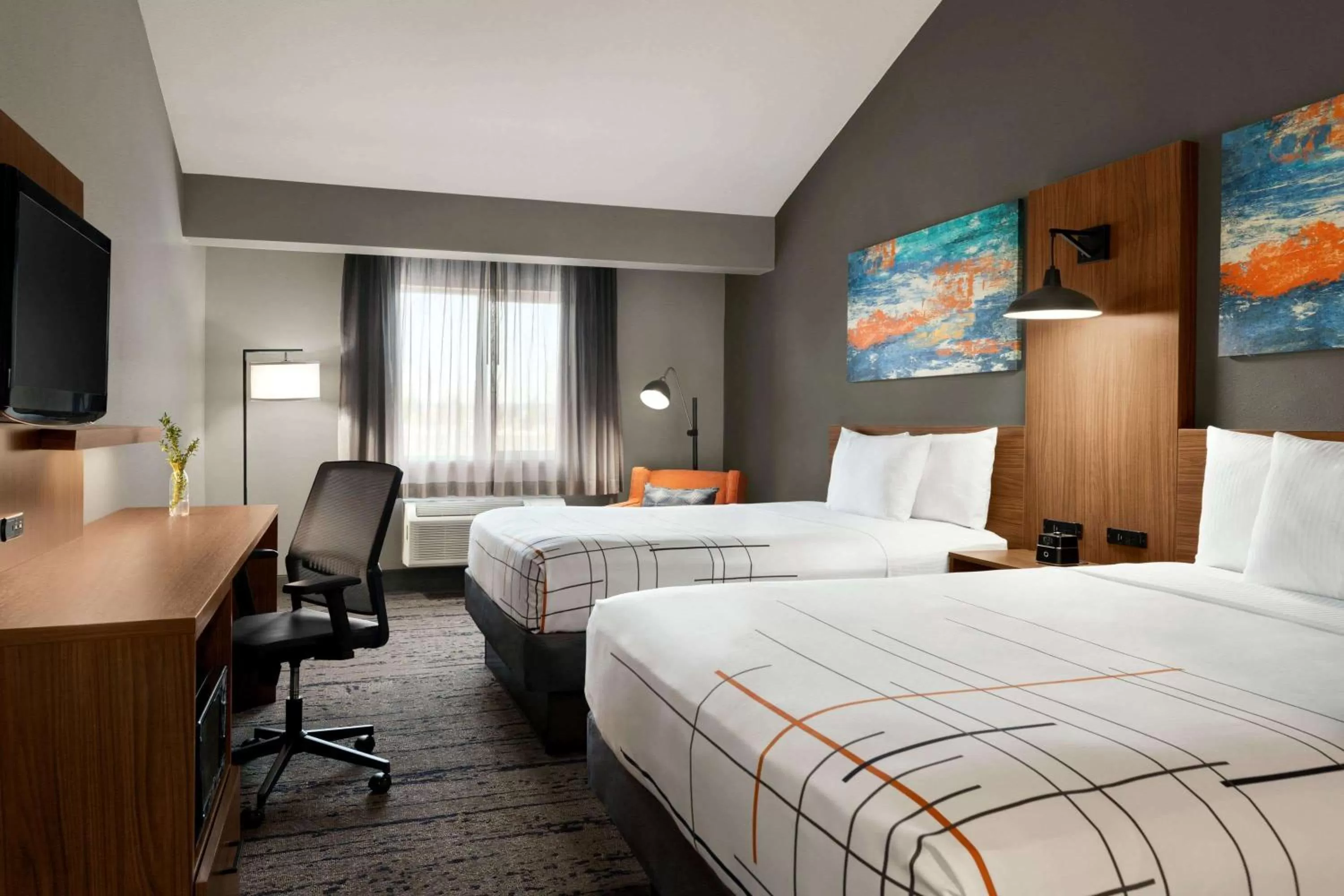 Queen Room with Two Queen Beds and Kitchenette - Non-Smoking in La Quinta by Wyndham Salem OR