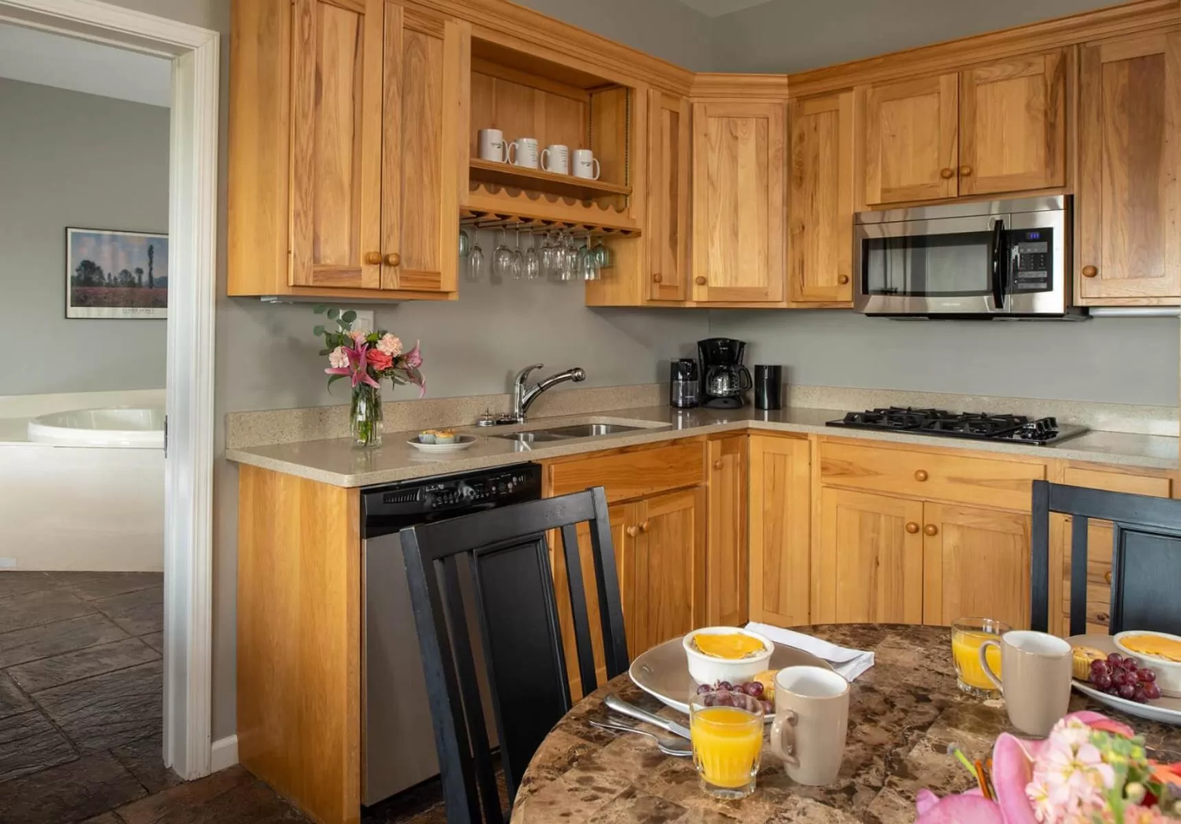 Two-Bedroom Suite in Hermann Hill