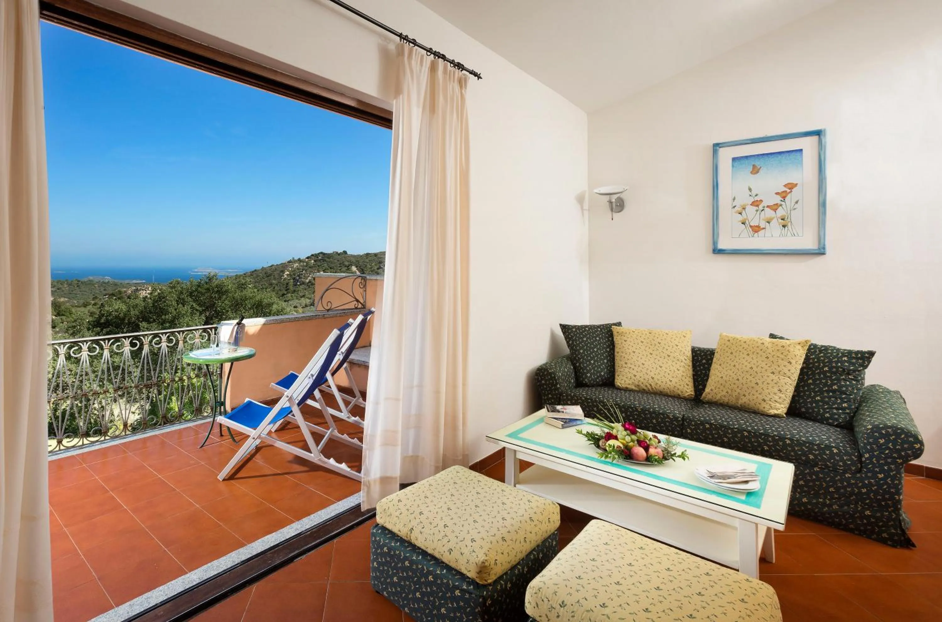 Suite with Sea View in Hotel Rocce Sarde