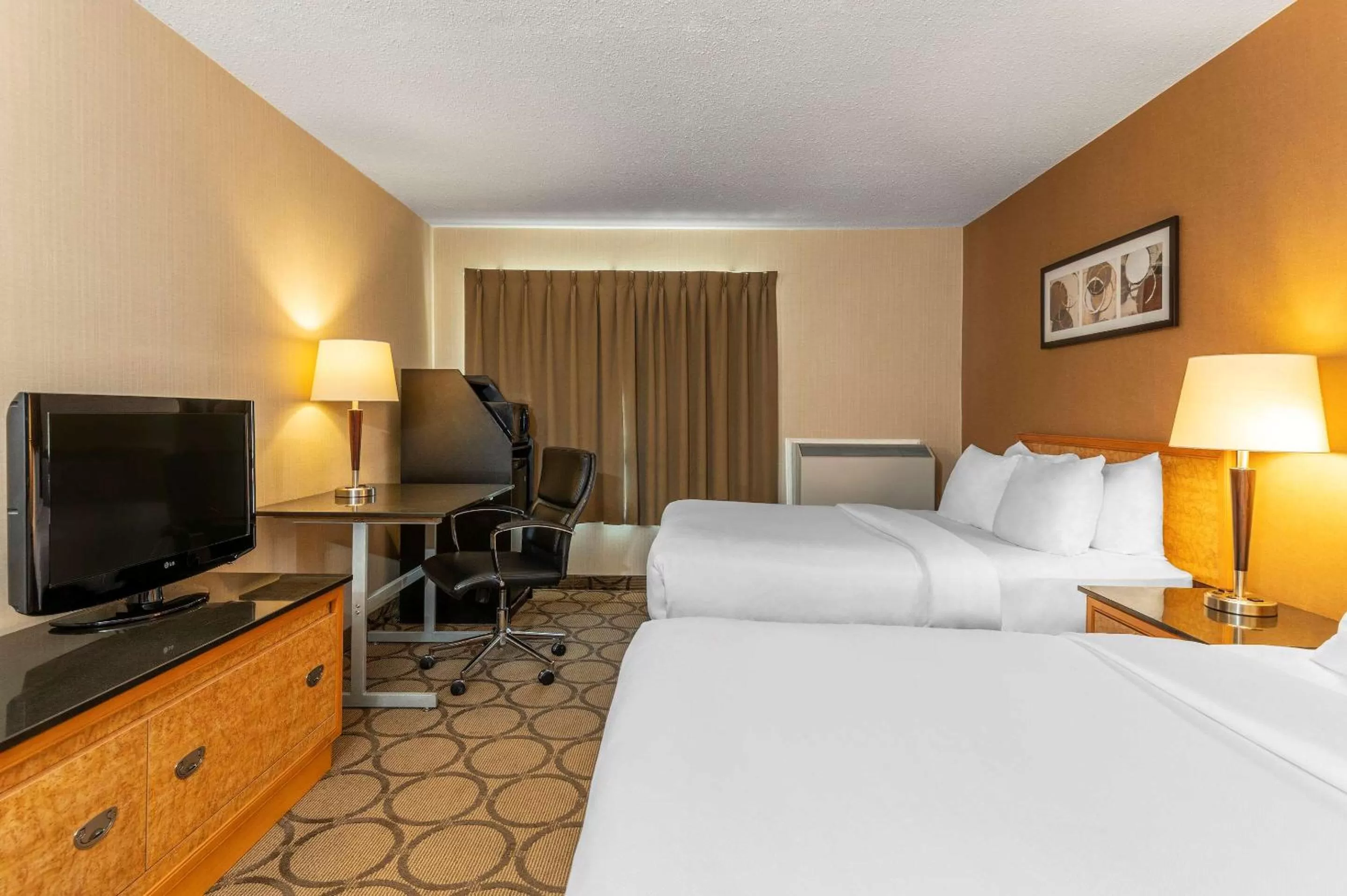 Standard Room with Two Double Beds - Second Floor in Comfort Inn Sherbrooke