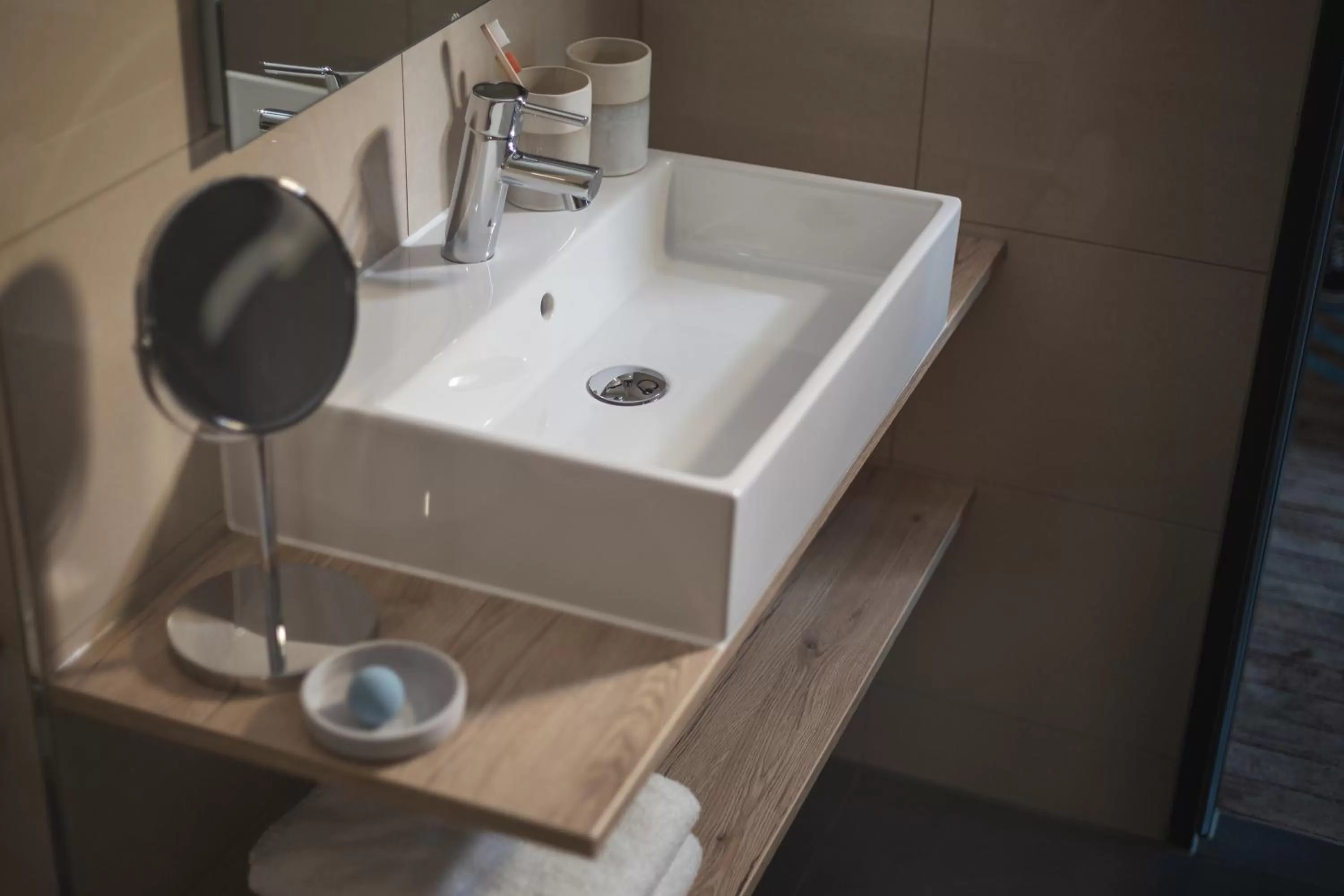 Superior Double Room in Holiday Inn - the niu, Brass Munich Olympiapark by IHG