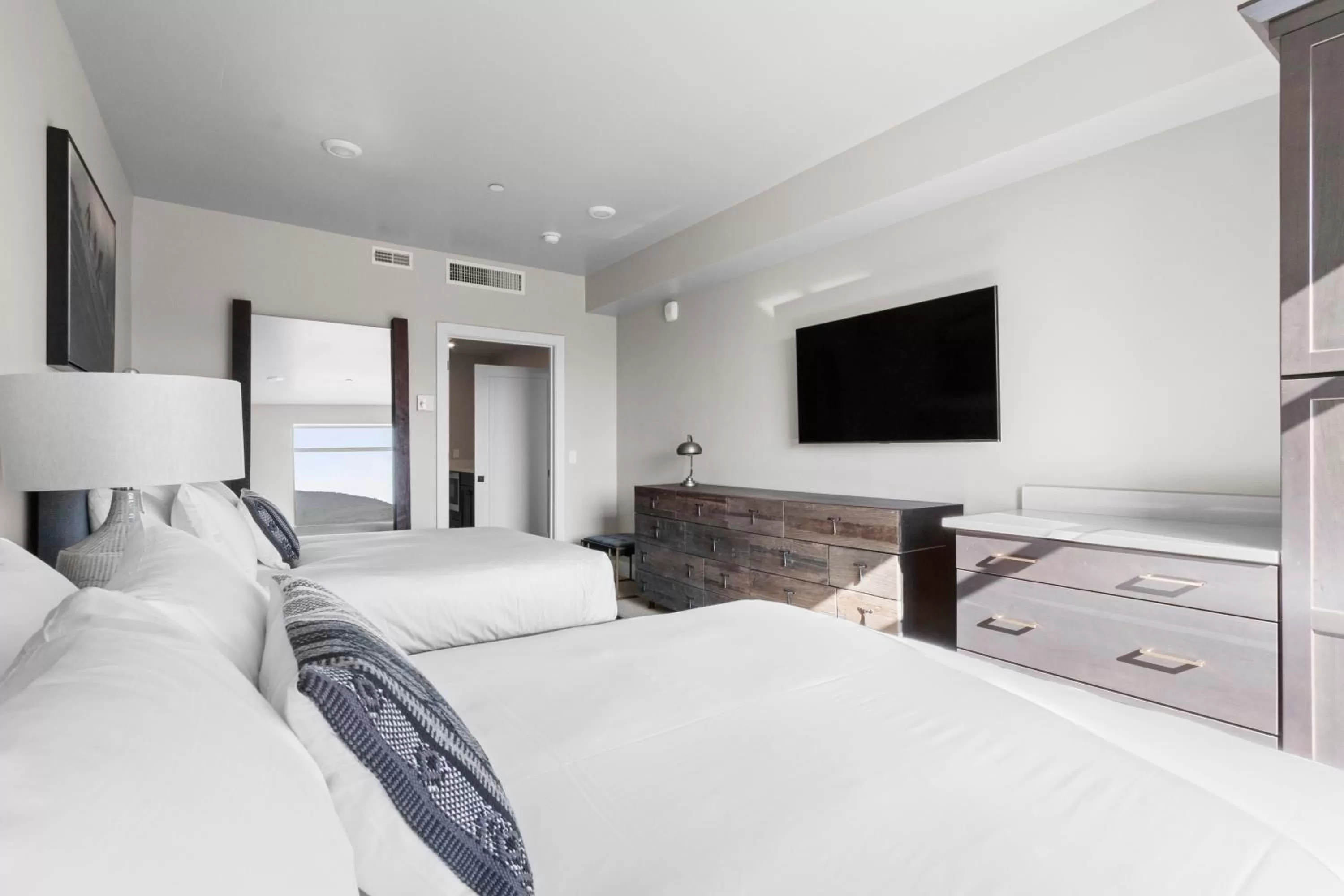 Standard Two Queen Beds in Black Rock Mountain Resort