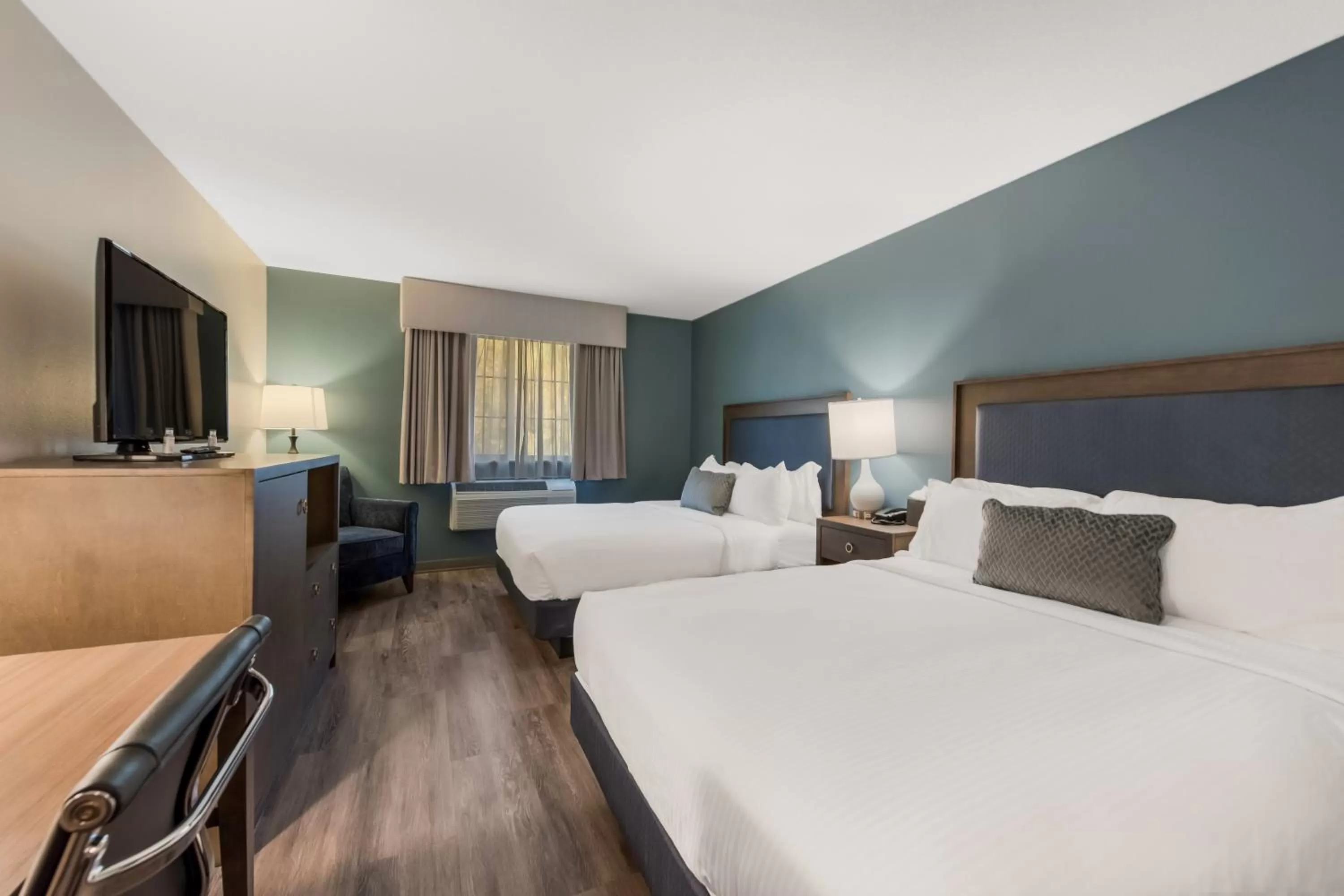 Queen Room with Two Queen Beds in SureStay Plus Hotel by Best Western Highland Poughkeepsie