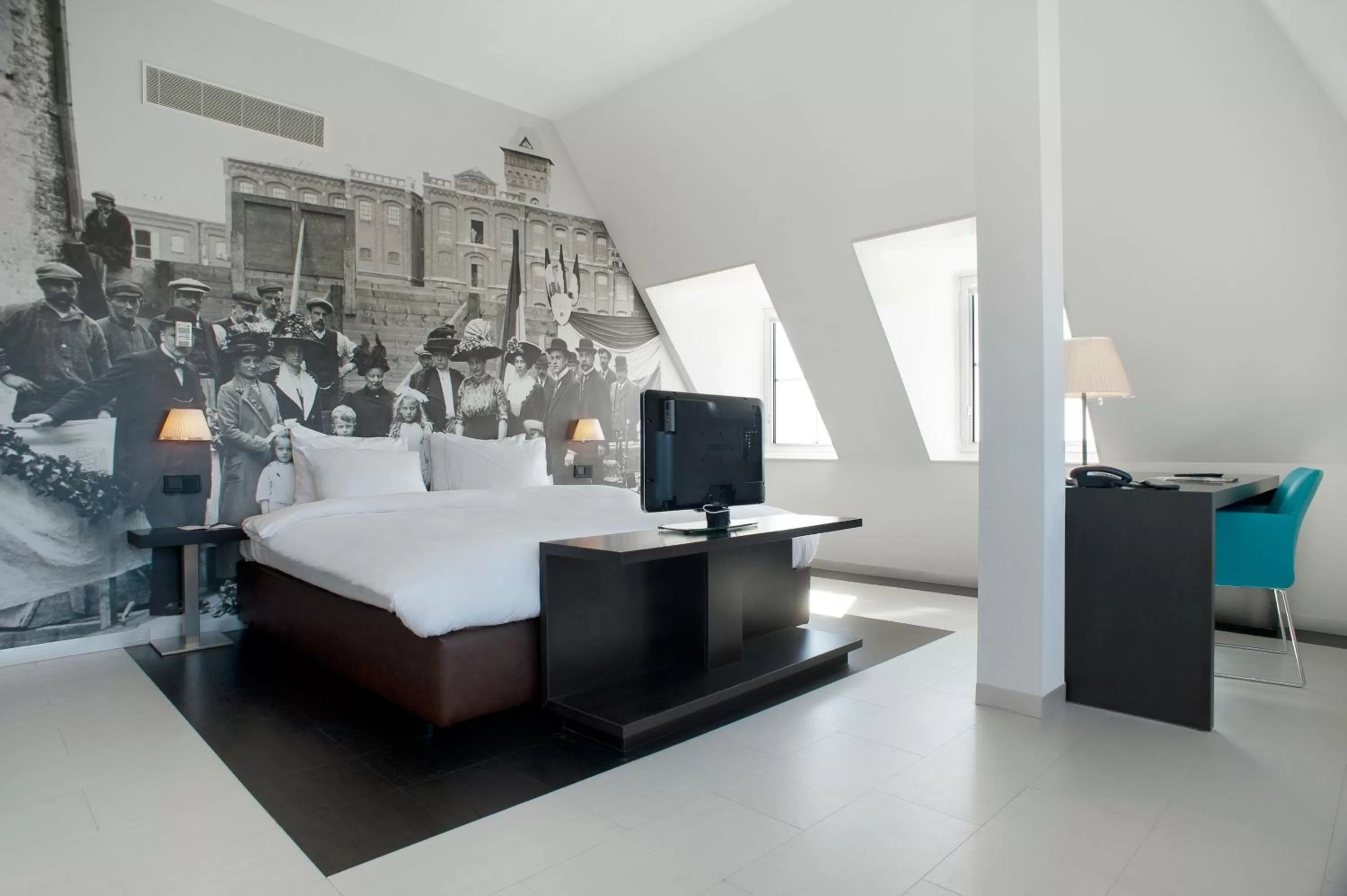 Junior Founder Suite in Inntel Hotels Amsterdam Zaandam