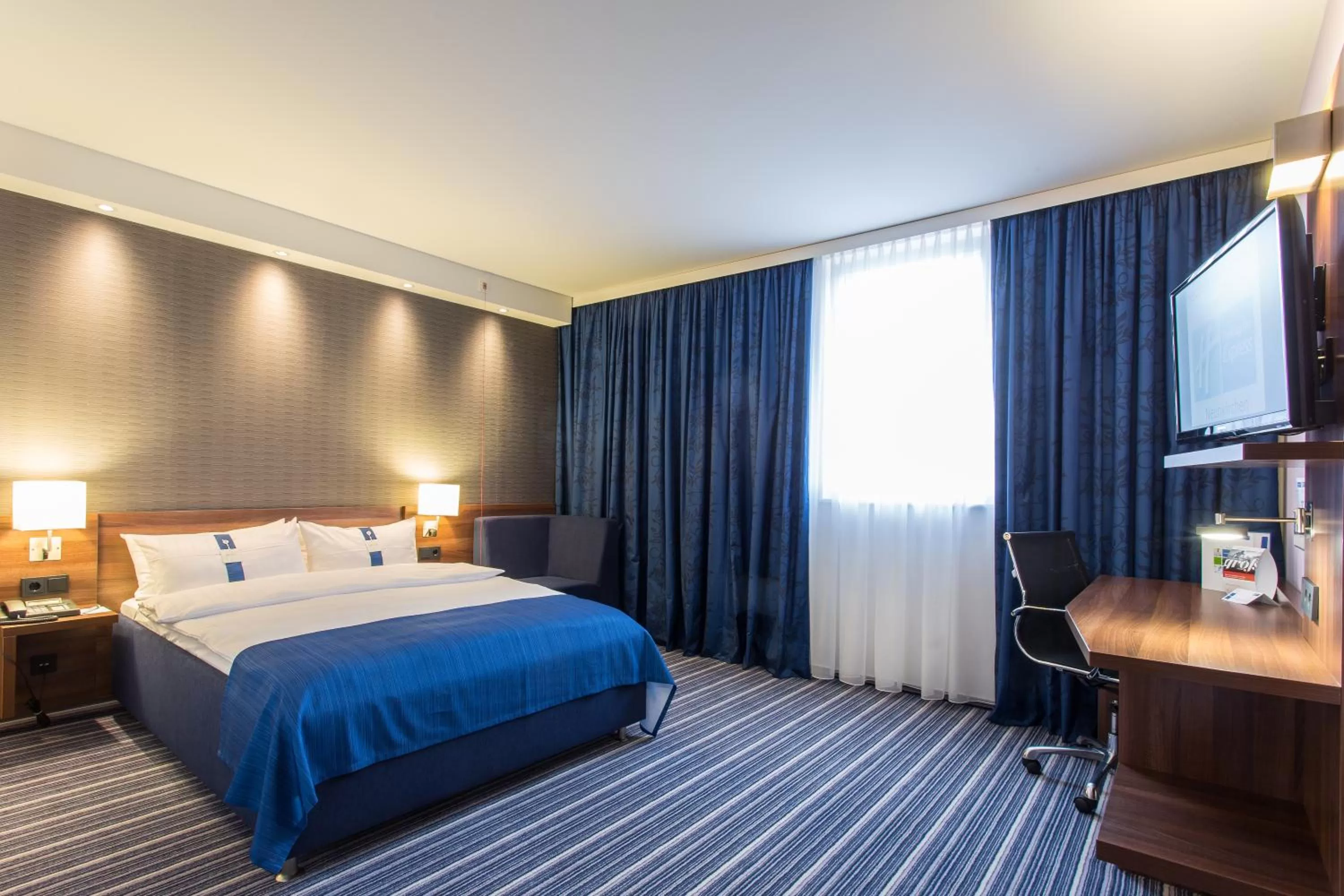 Standard Double Room - Disability Access in Holiday Inn Express Neunkirchen by IHG