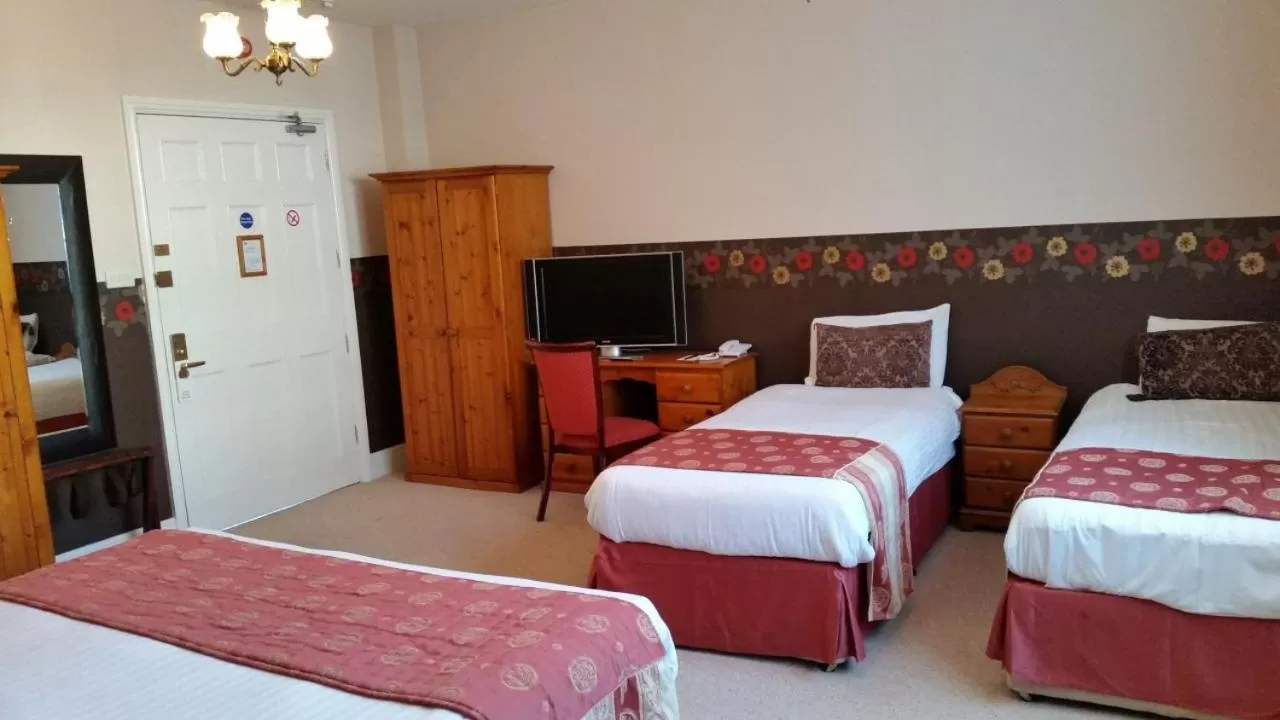 Family Room - Classic in Haughton Hall Hotel & Leisure Club