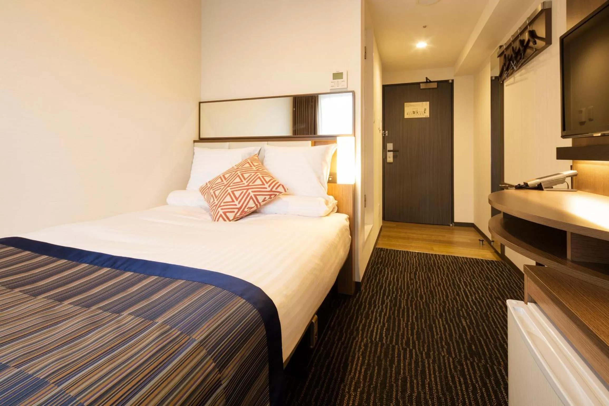 Standard Double Room with Small Double Bed - Non-Smoking in Hotel Mystays Gotanda Station