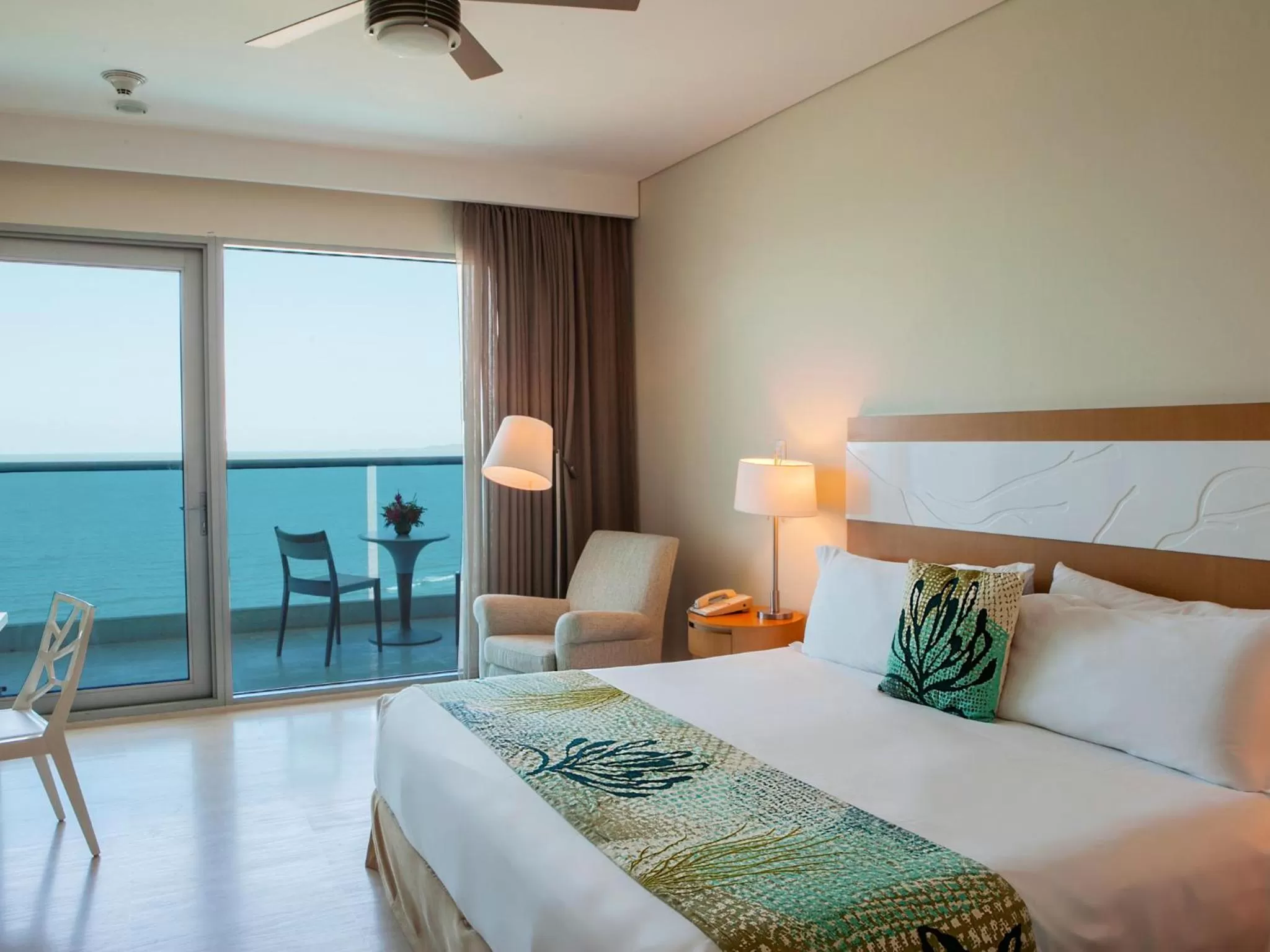 Junior Suite in Las Americas Torre Del Mar