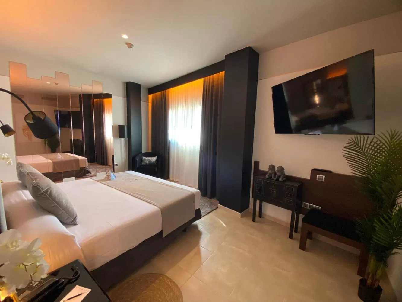 Junior Suite with Sea View in ON ALETA ROOM designed for adults