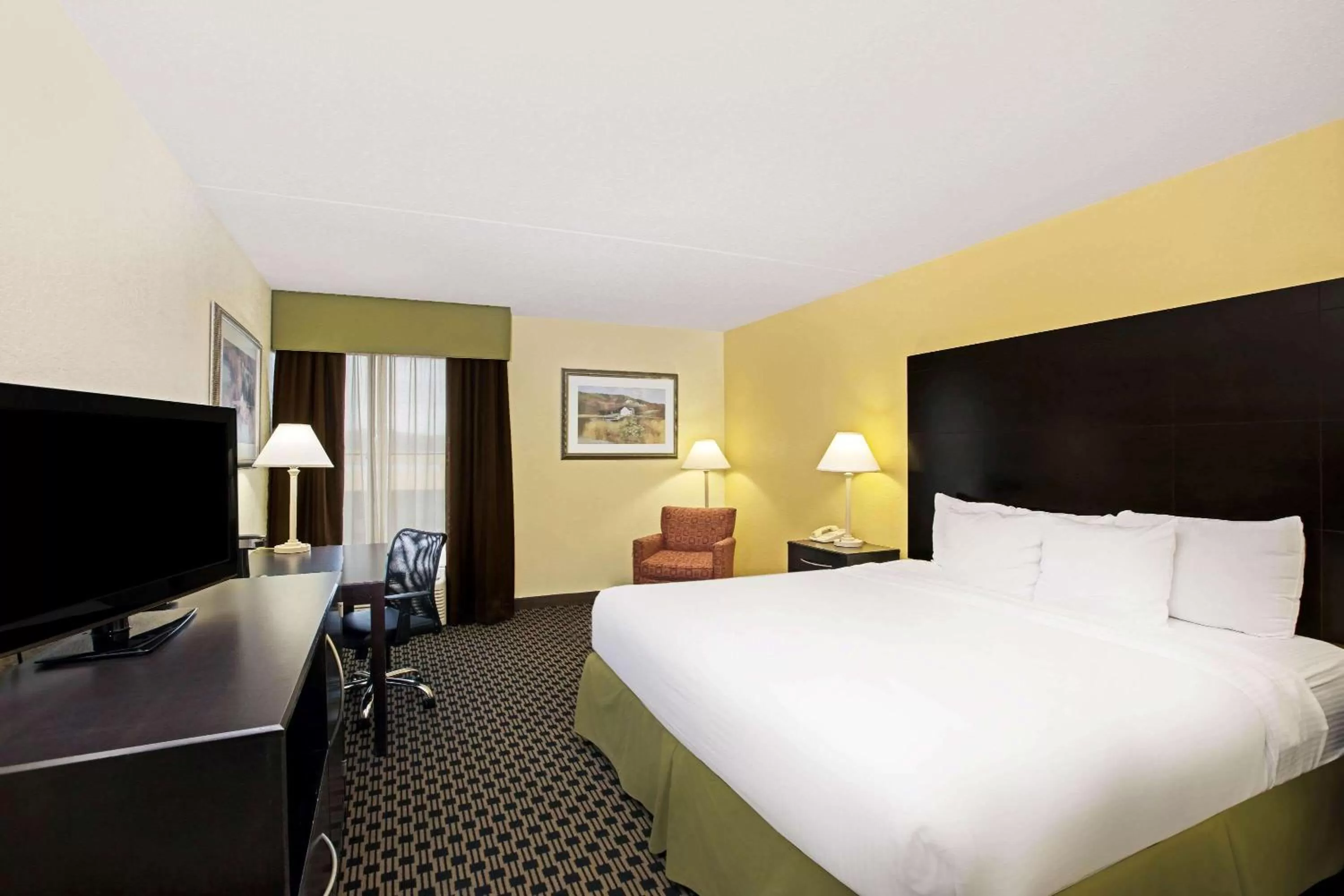 Deluxe King Room in La Quinta by Wyndham Salina