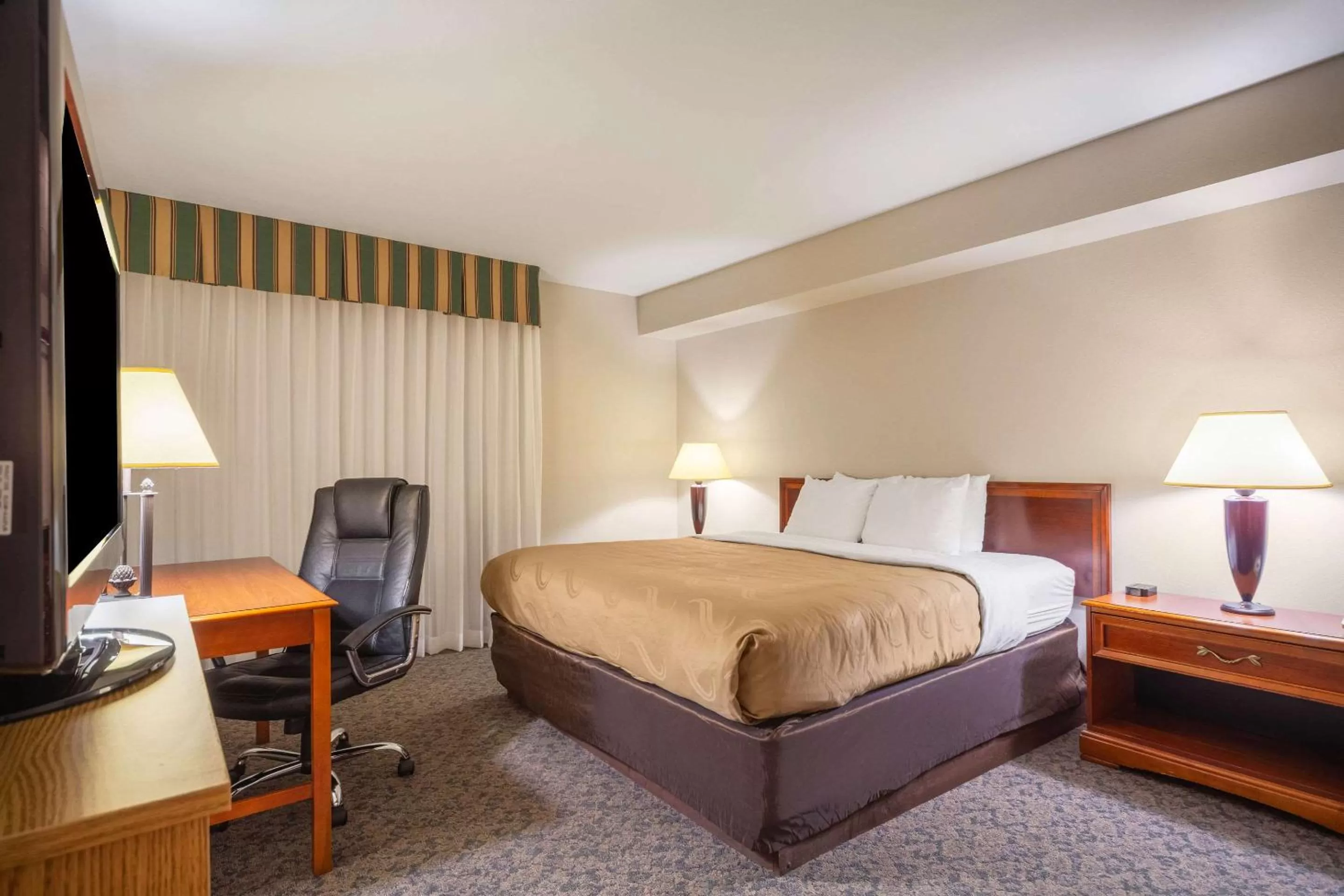 Queen Suite with Two Queen Beds and Sofa Bed - Non-Smoking in Suburban Studios I-80 Grand Island