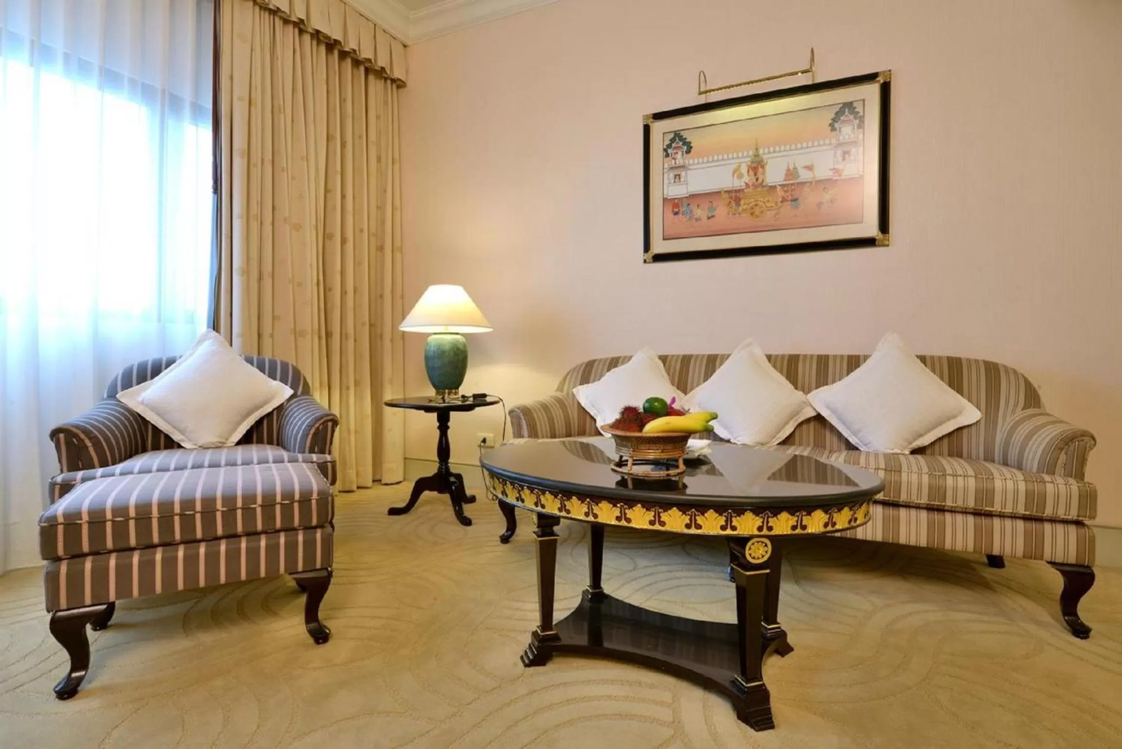 Junior Suite in Evergreen Laurel Hotel Bangkok