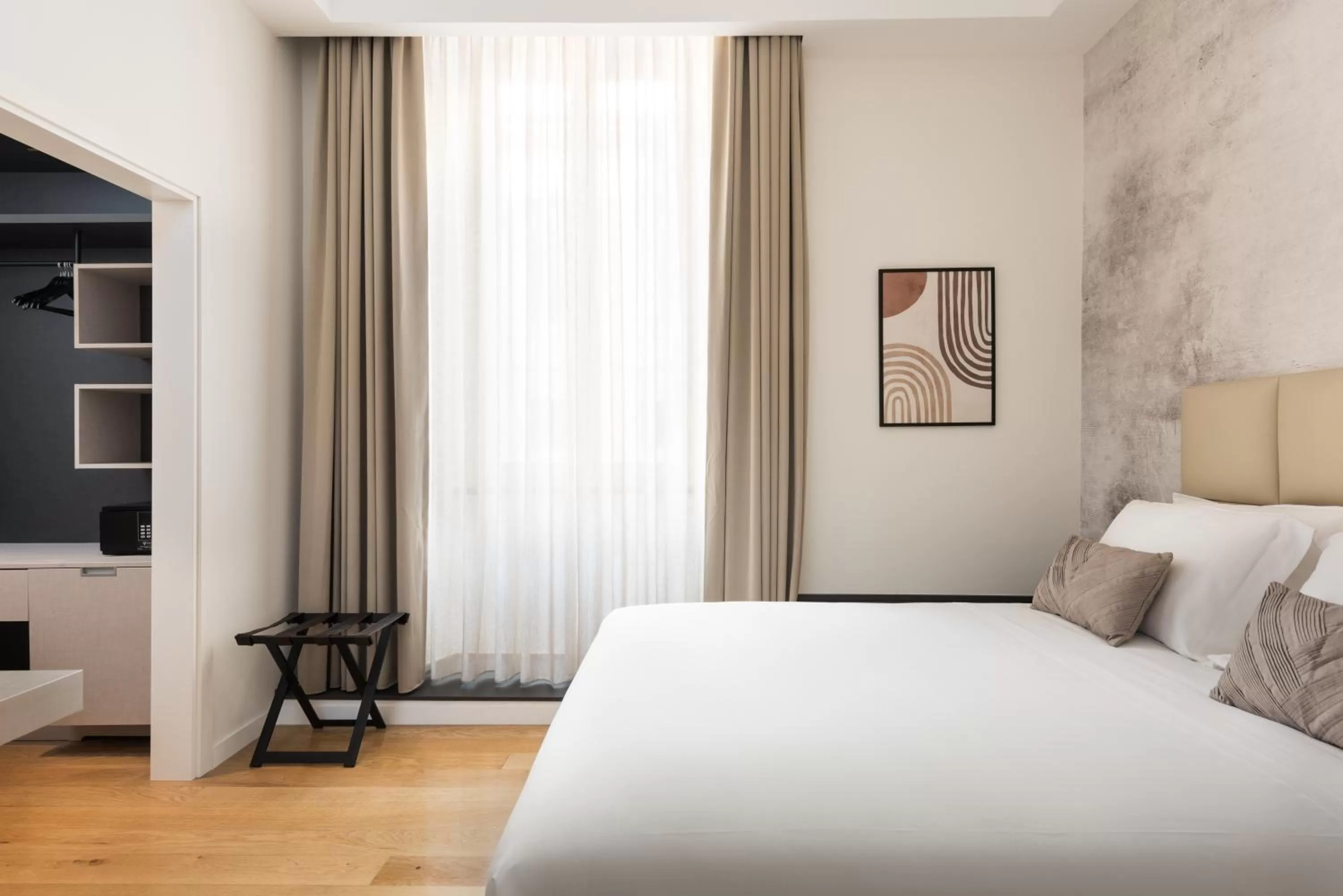 Superior Double or Twin Room with City View in AT 41