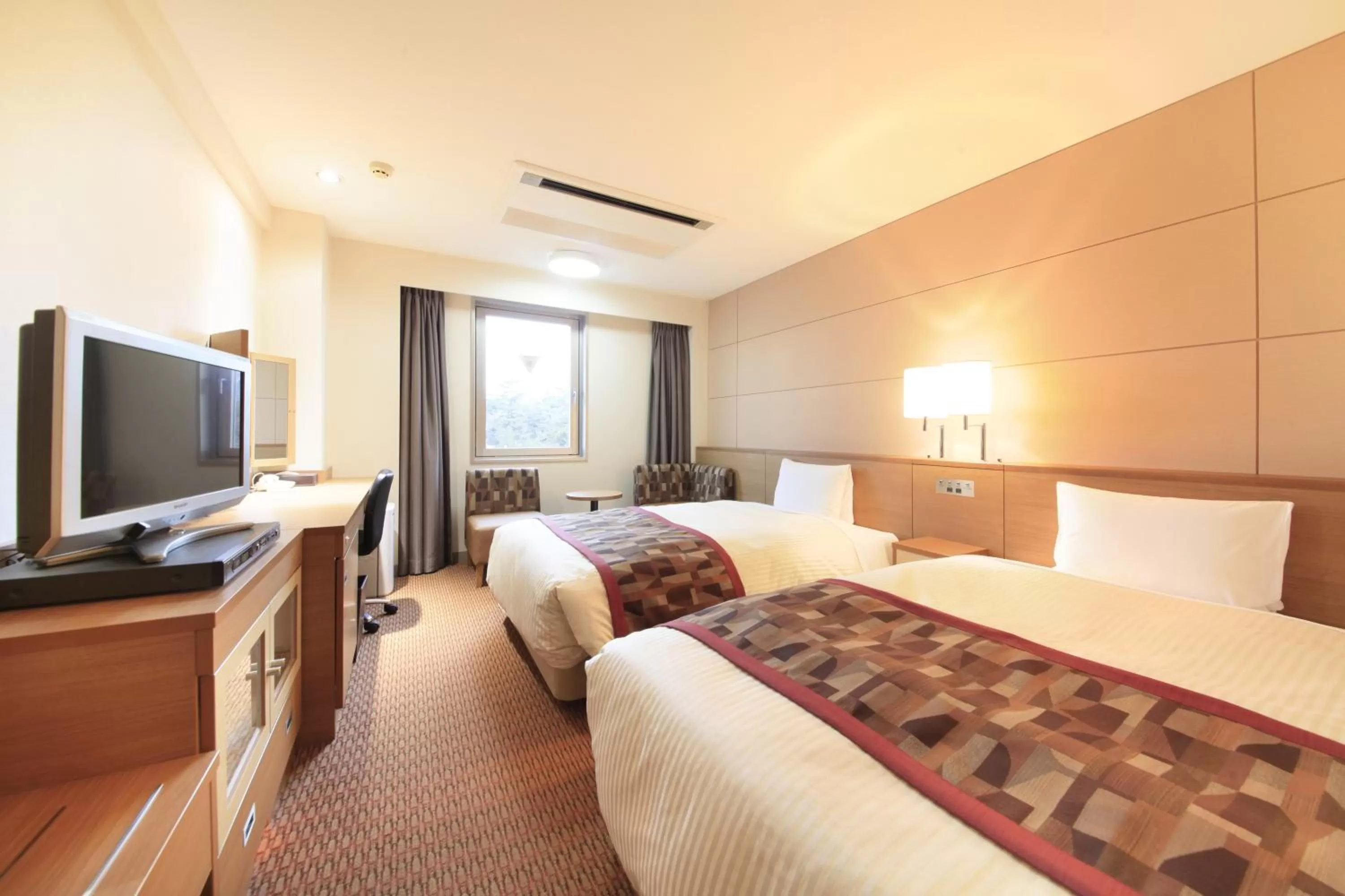 Superior Twin Room with Castle View - Smoking in Vessel Inn Fukuyama Station