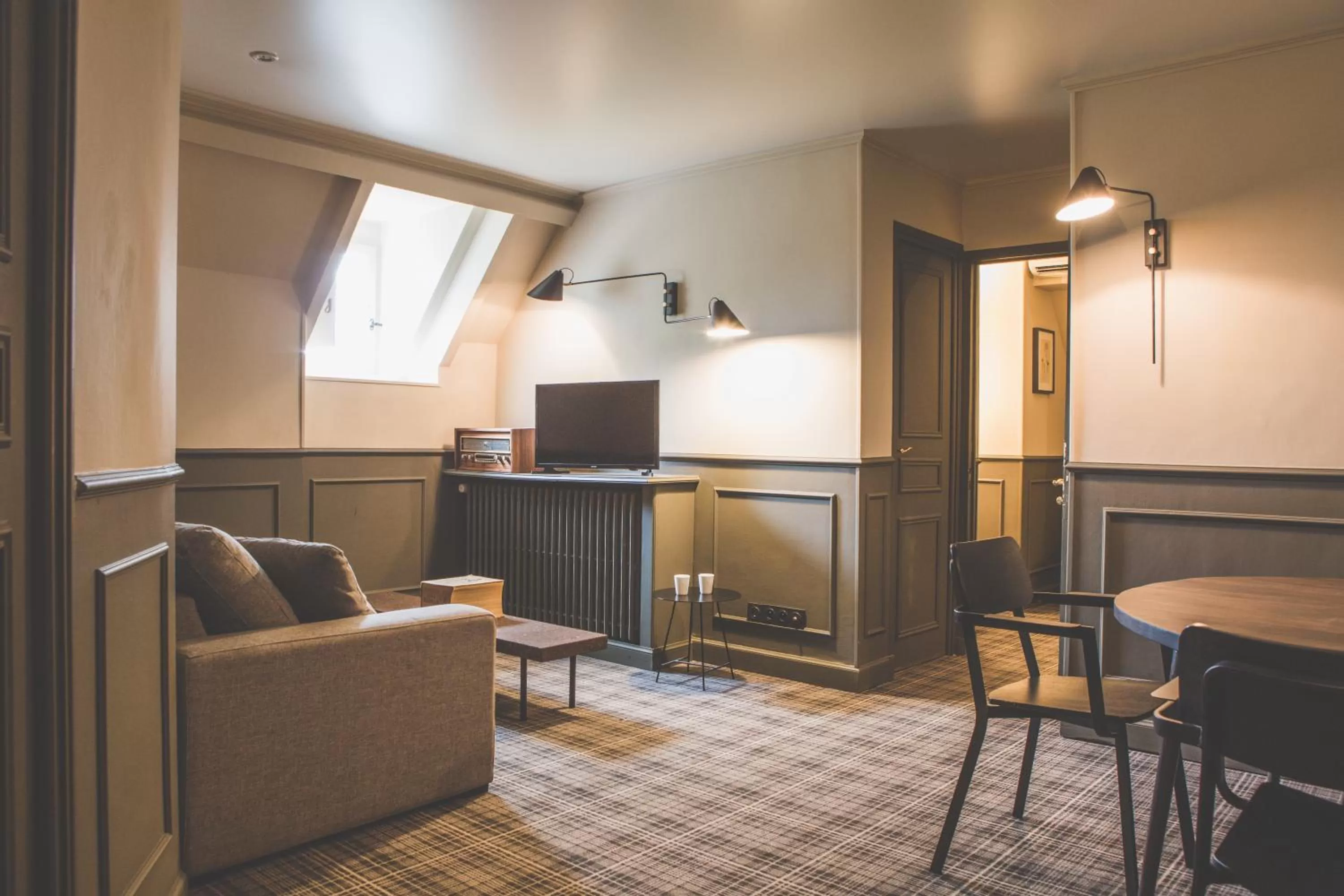 Junior Suite (3 Adults) in Ermitage De Corton - Les Collectionneurs