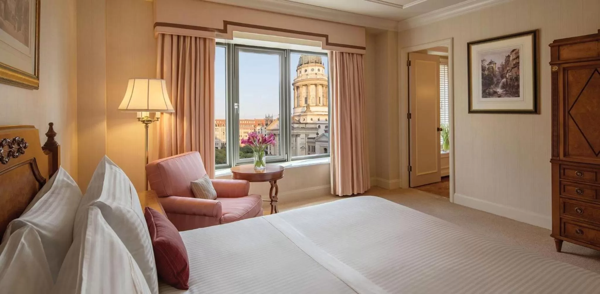 Deluxe Suite in Regent Berlin by IHG
