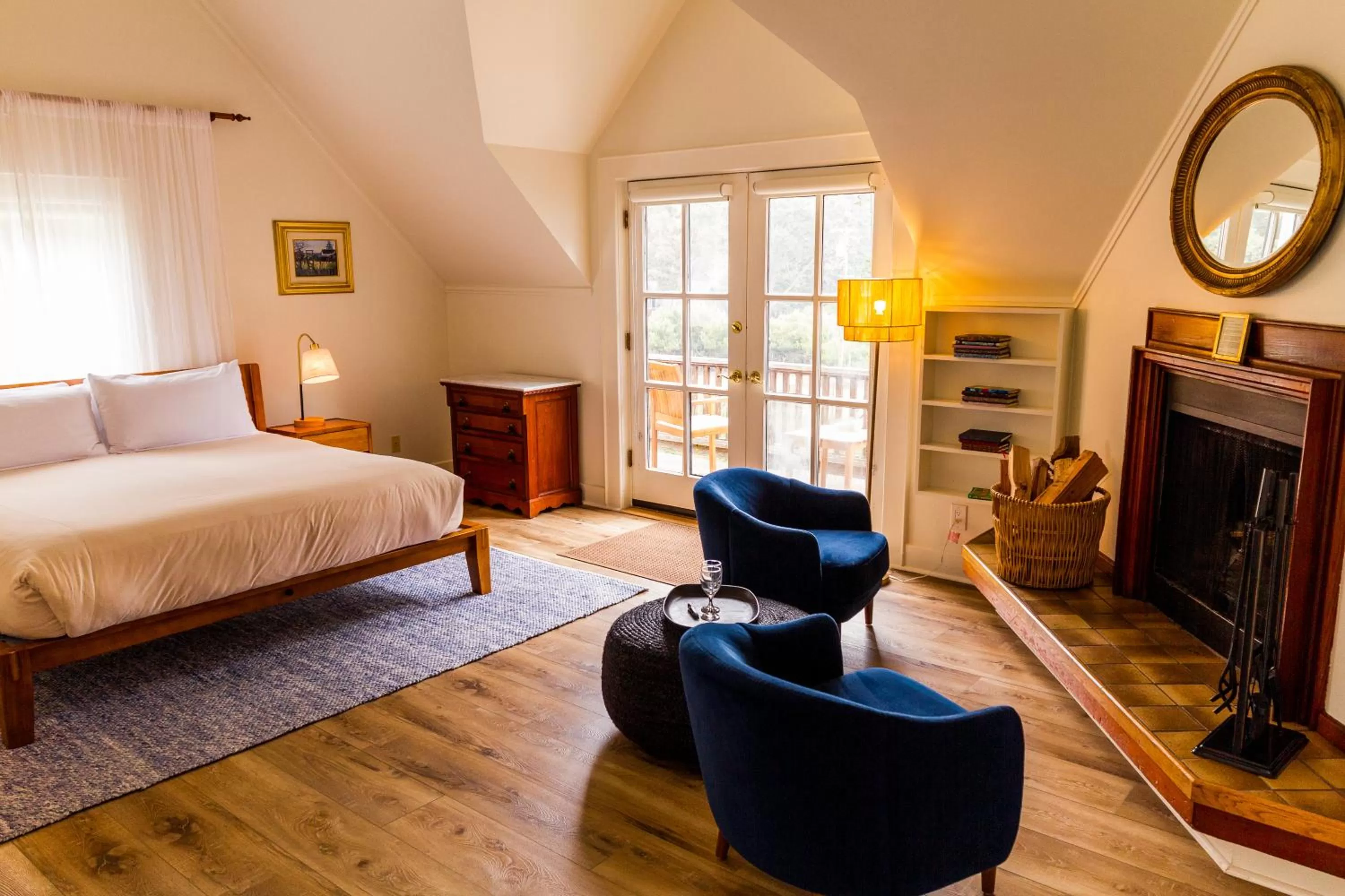 King Room with Sea View in SCP Mendocino Inn and Farm