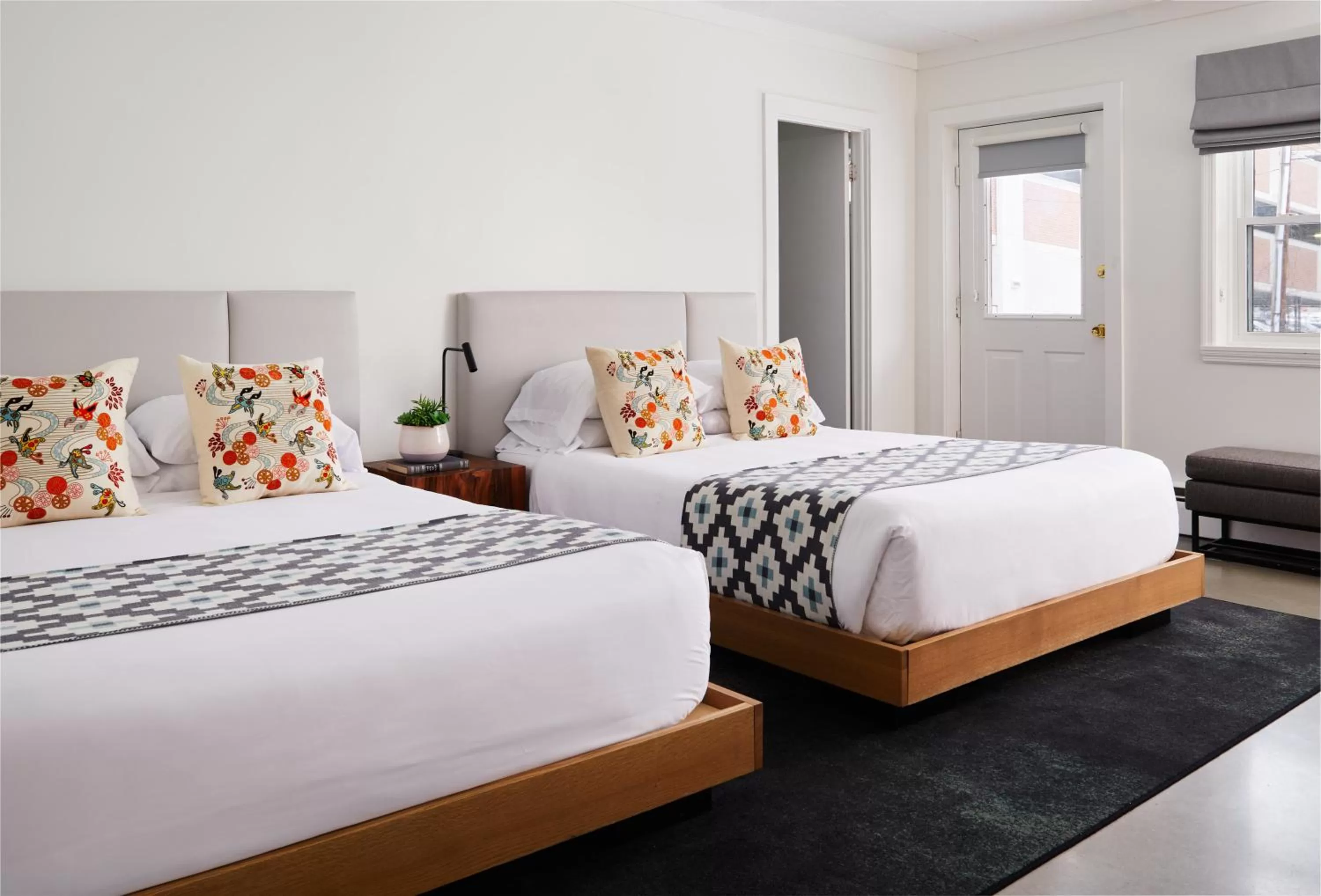 Queen Room with Two Queen Beds in Bluebird Spa City Motor Lodge