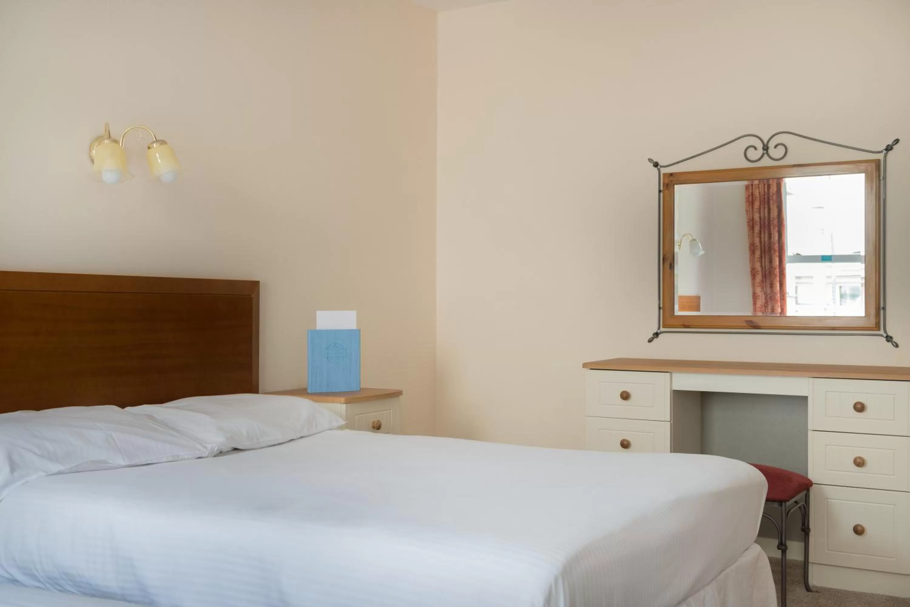 Single Room in Great Western