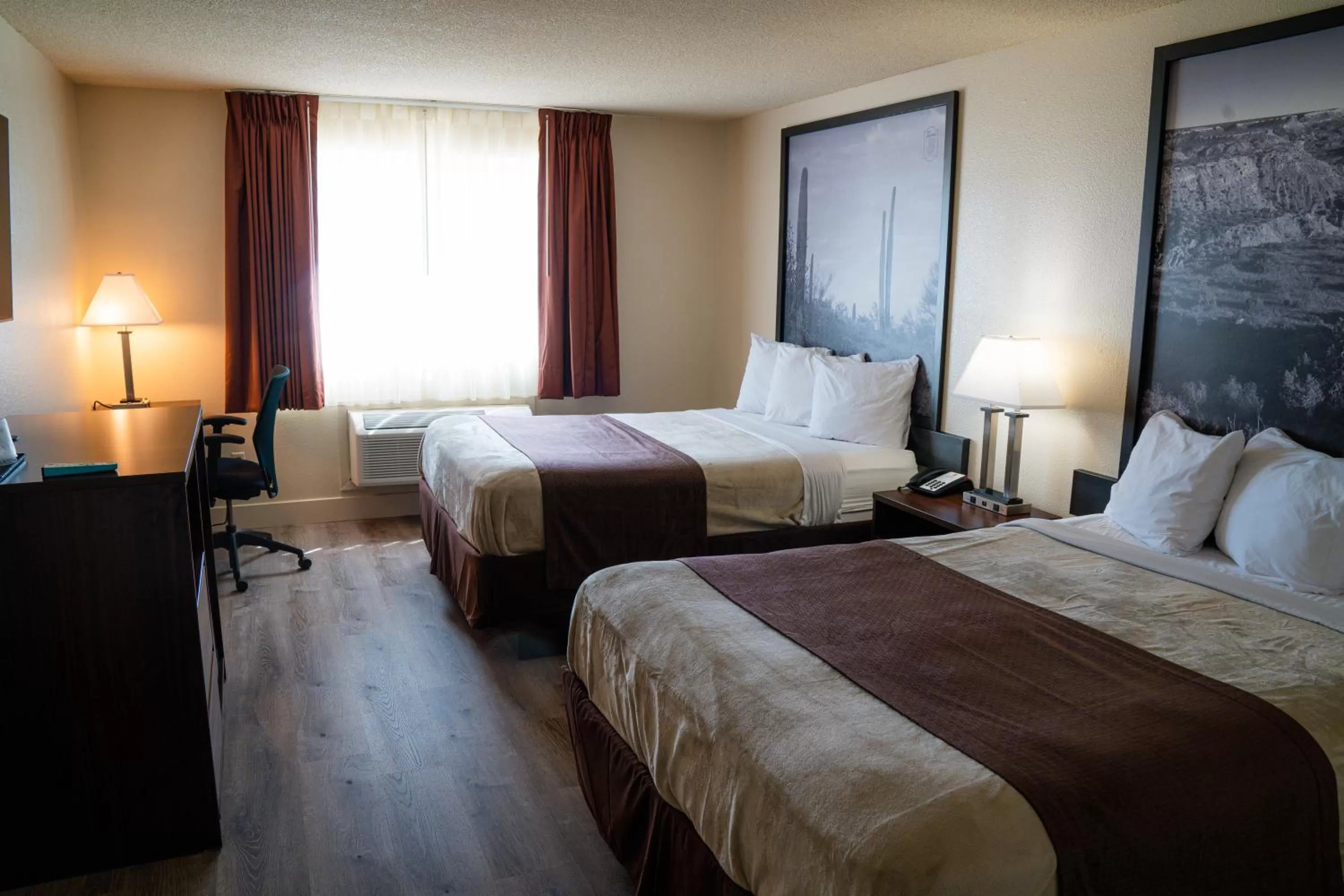 Queen Room with Two Queen Beds and Bath Tub - Mobility Accessible/Non-Smoking in Super 8 by Wyndham Yuma