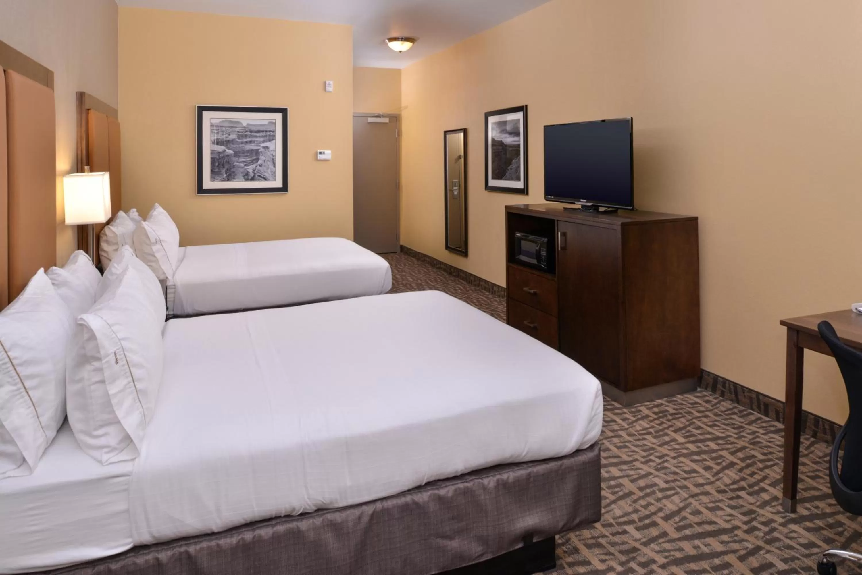 Standard Room with Two Queen Beds in Holiday Inn Express & Suites Page - Lake Powell Area by IHG