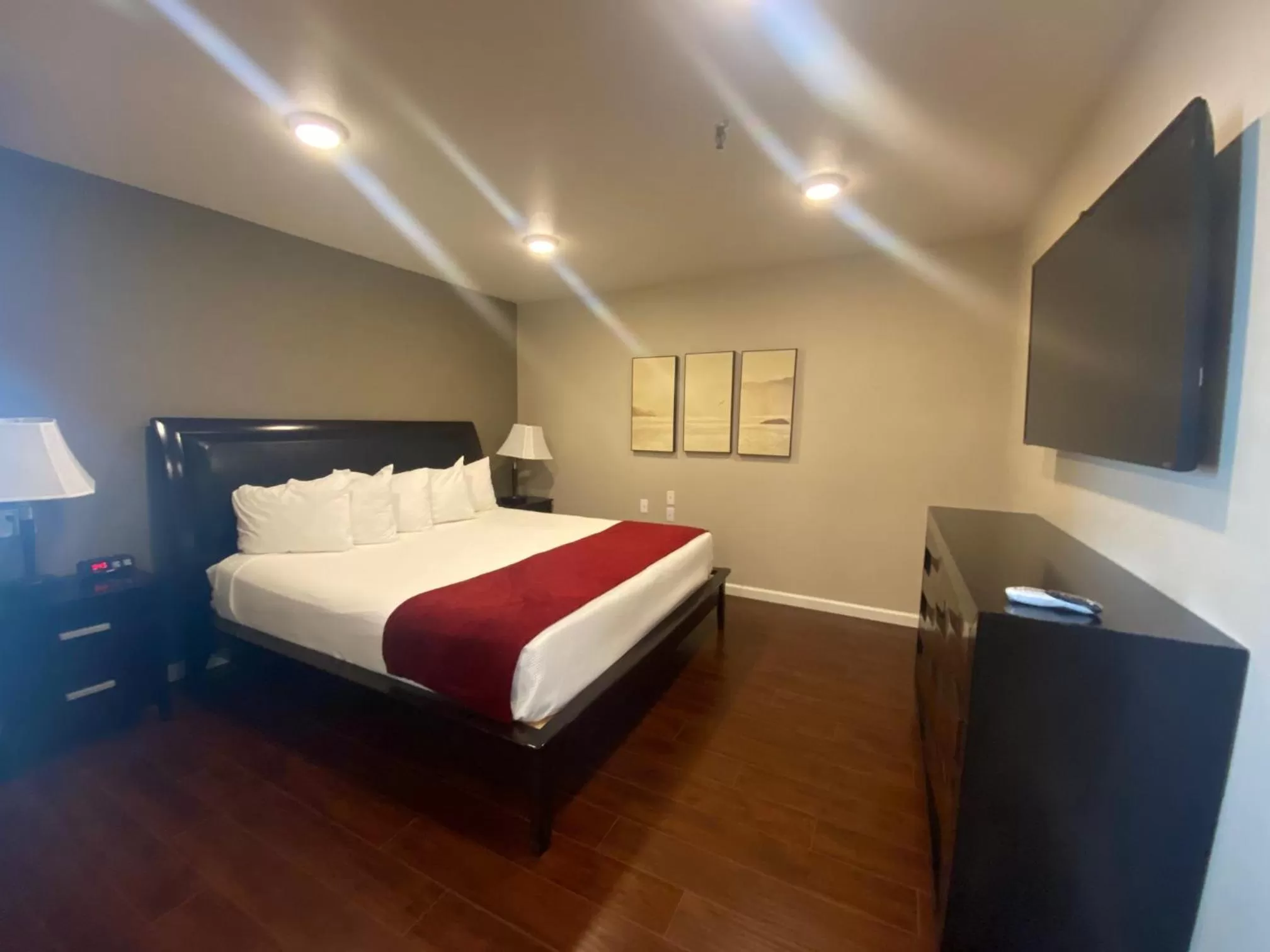 Executive Suite in Redac Gateway Hotel Torrance