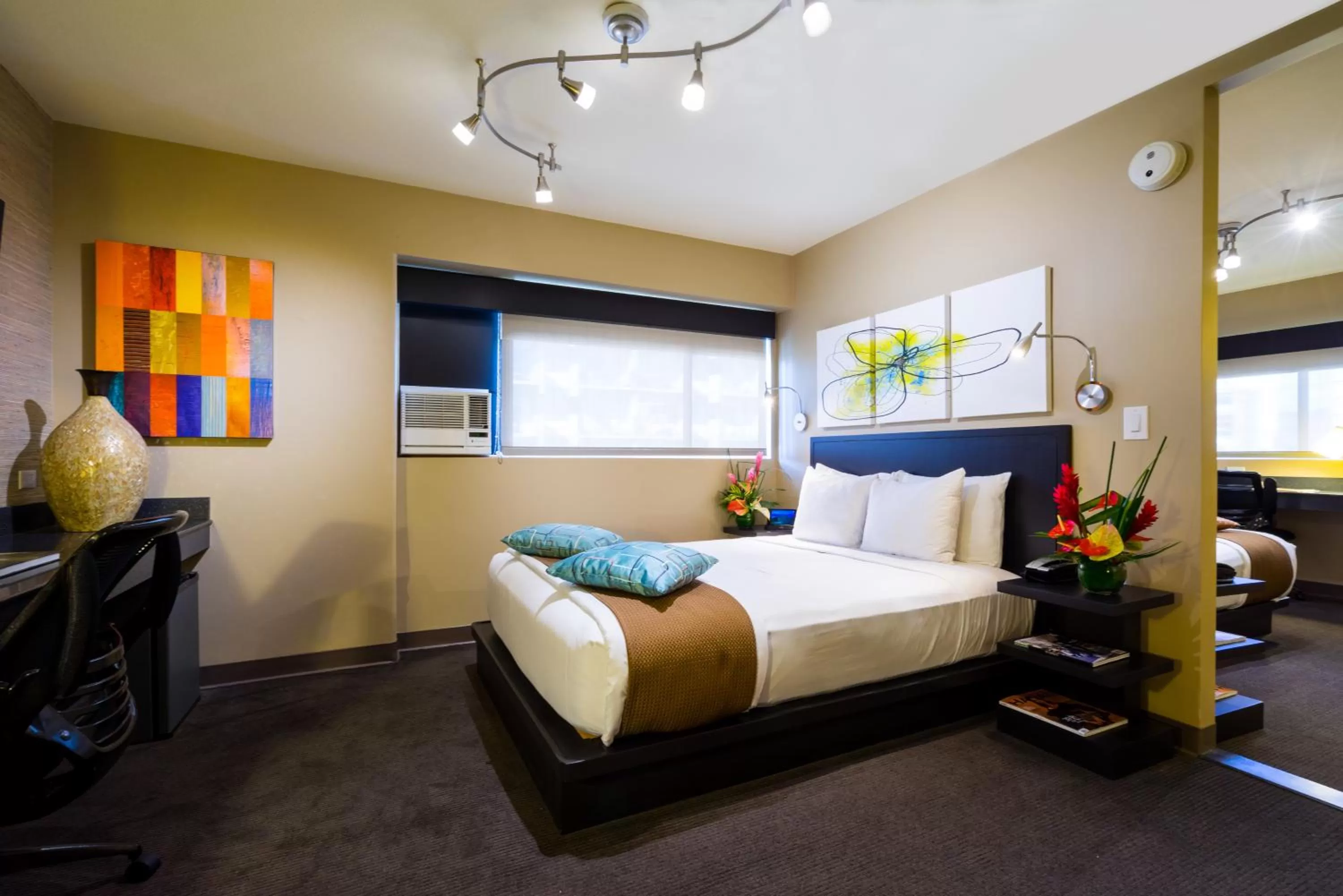 Family Suite in VIVE Hotel Waikiki