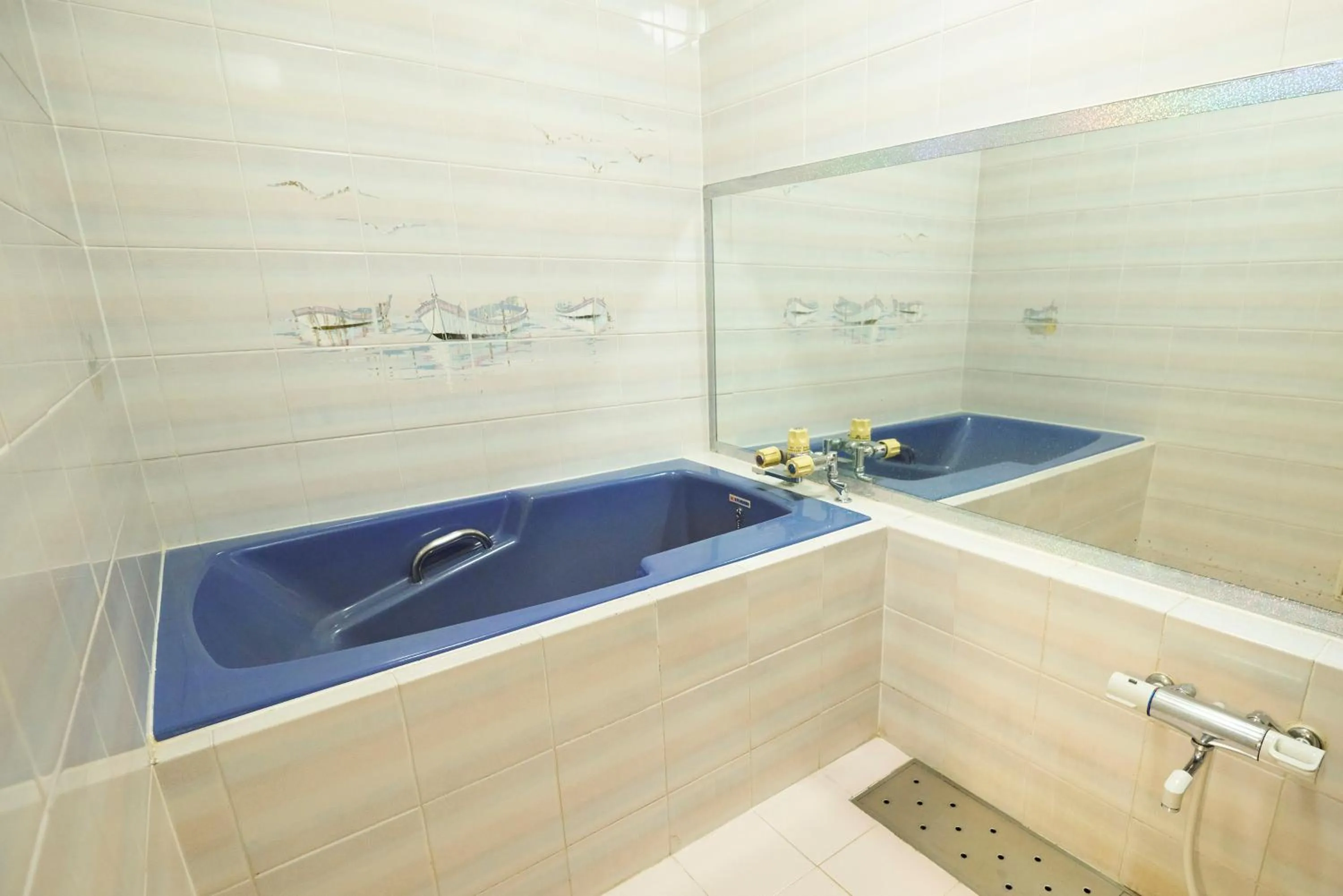 Standard Twin Room - Smoking in Hotel Machida Villa