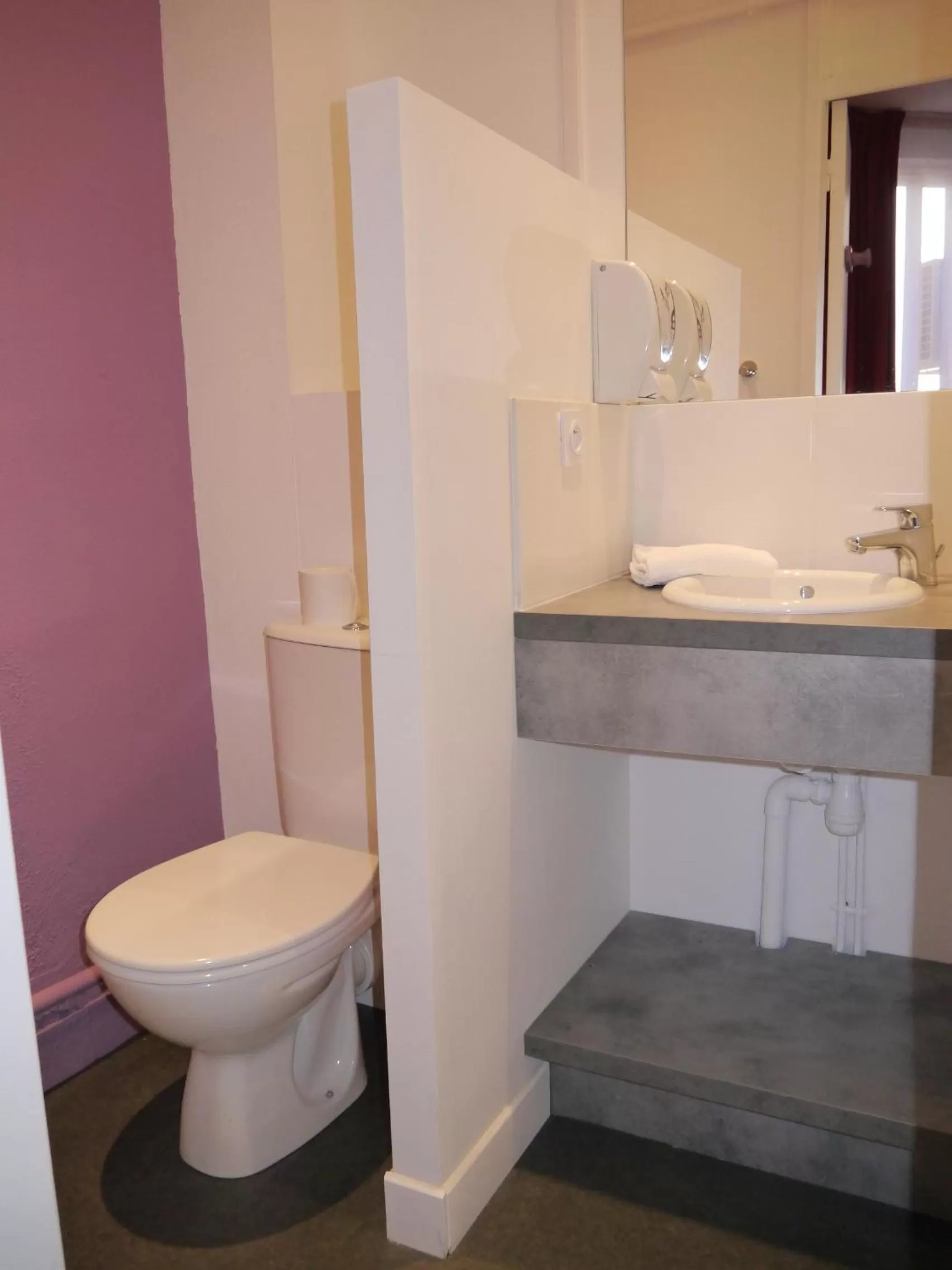 Twin Room Standard in Hôtel des Ambassadeurs