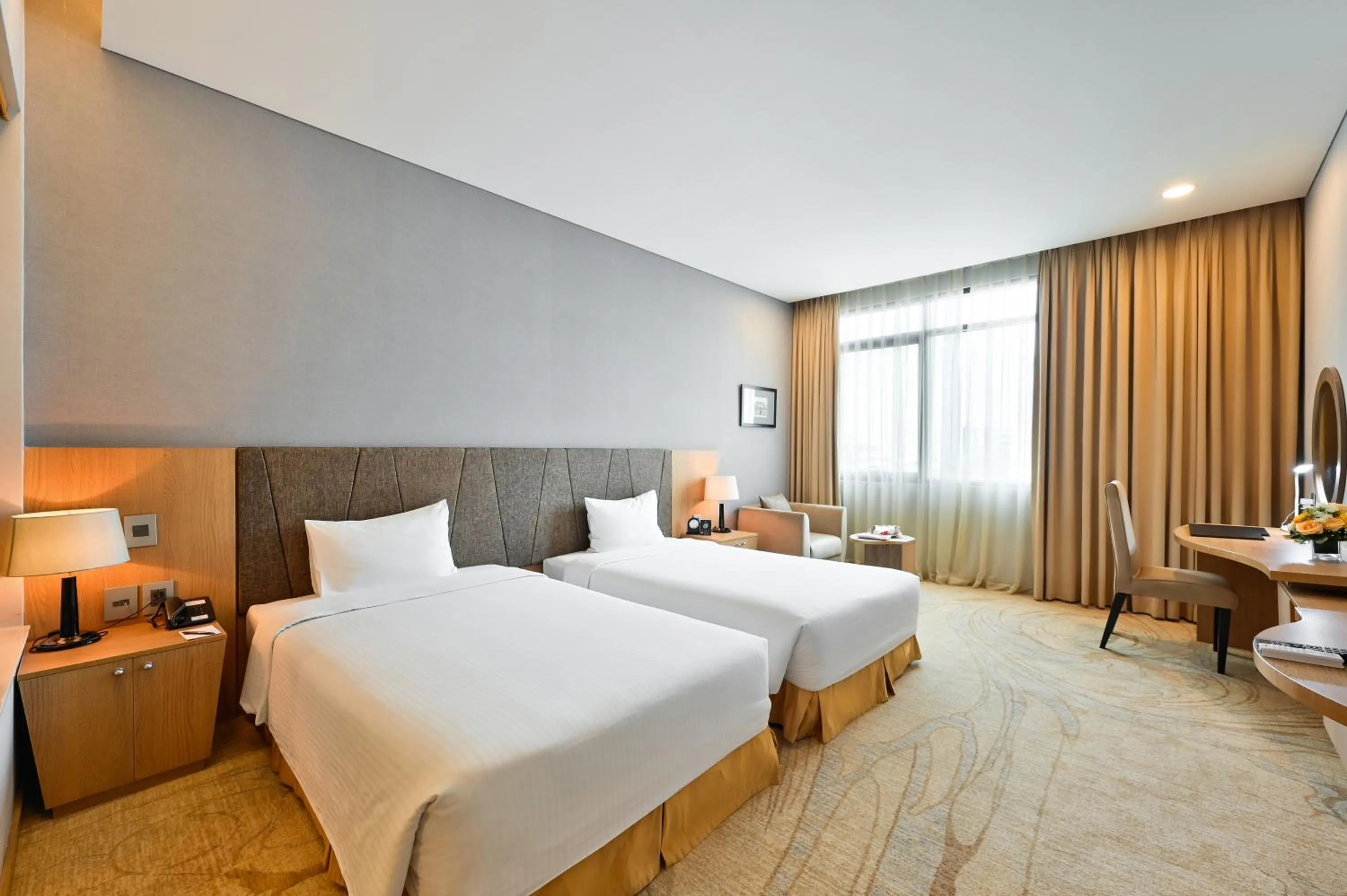 Deluxe Twin Room with City View in Muong Thanh Grand Saigon Centre Hotel