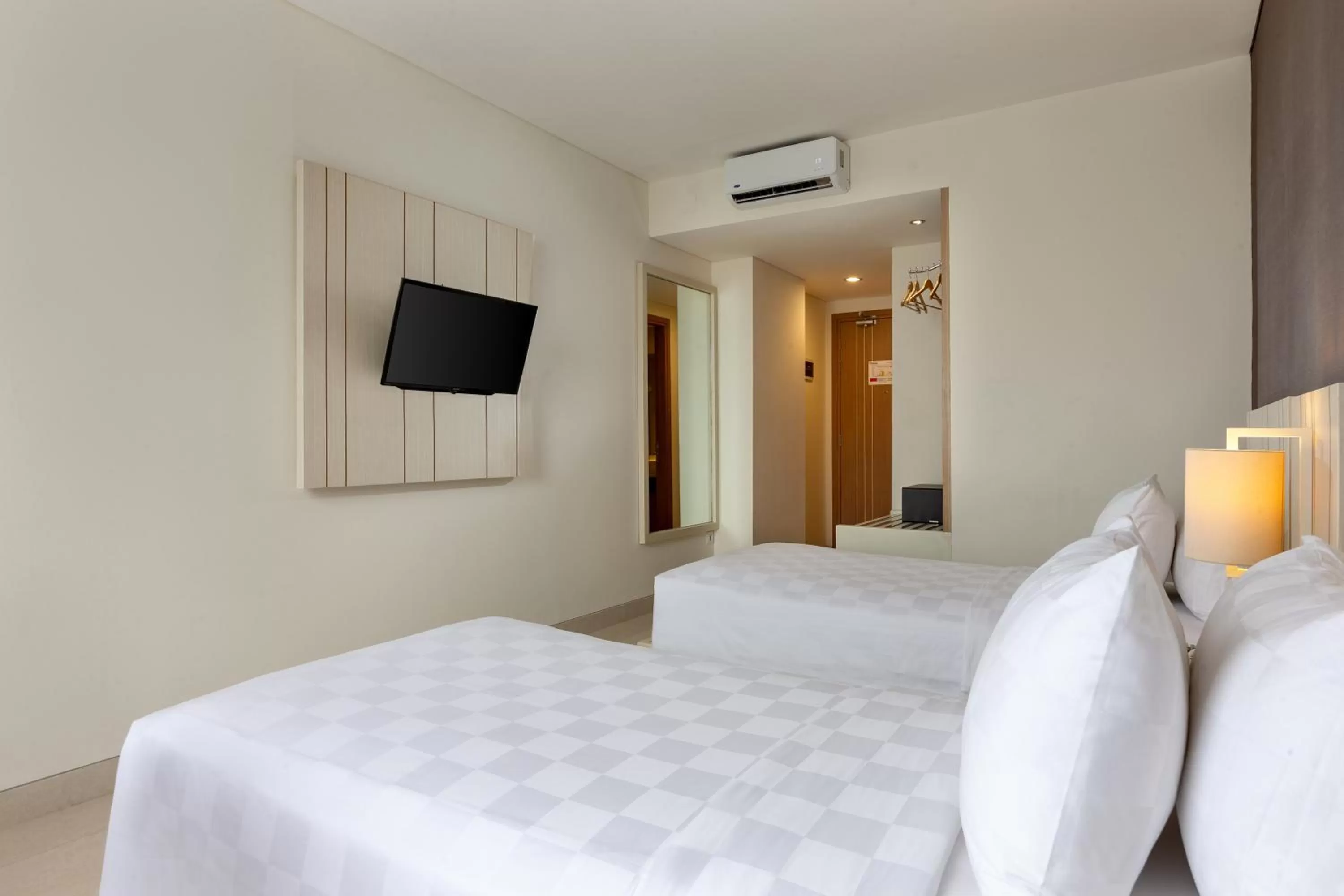 Deluxe Twin Room in Swiss-Belinn Gajah Mada Medan