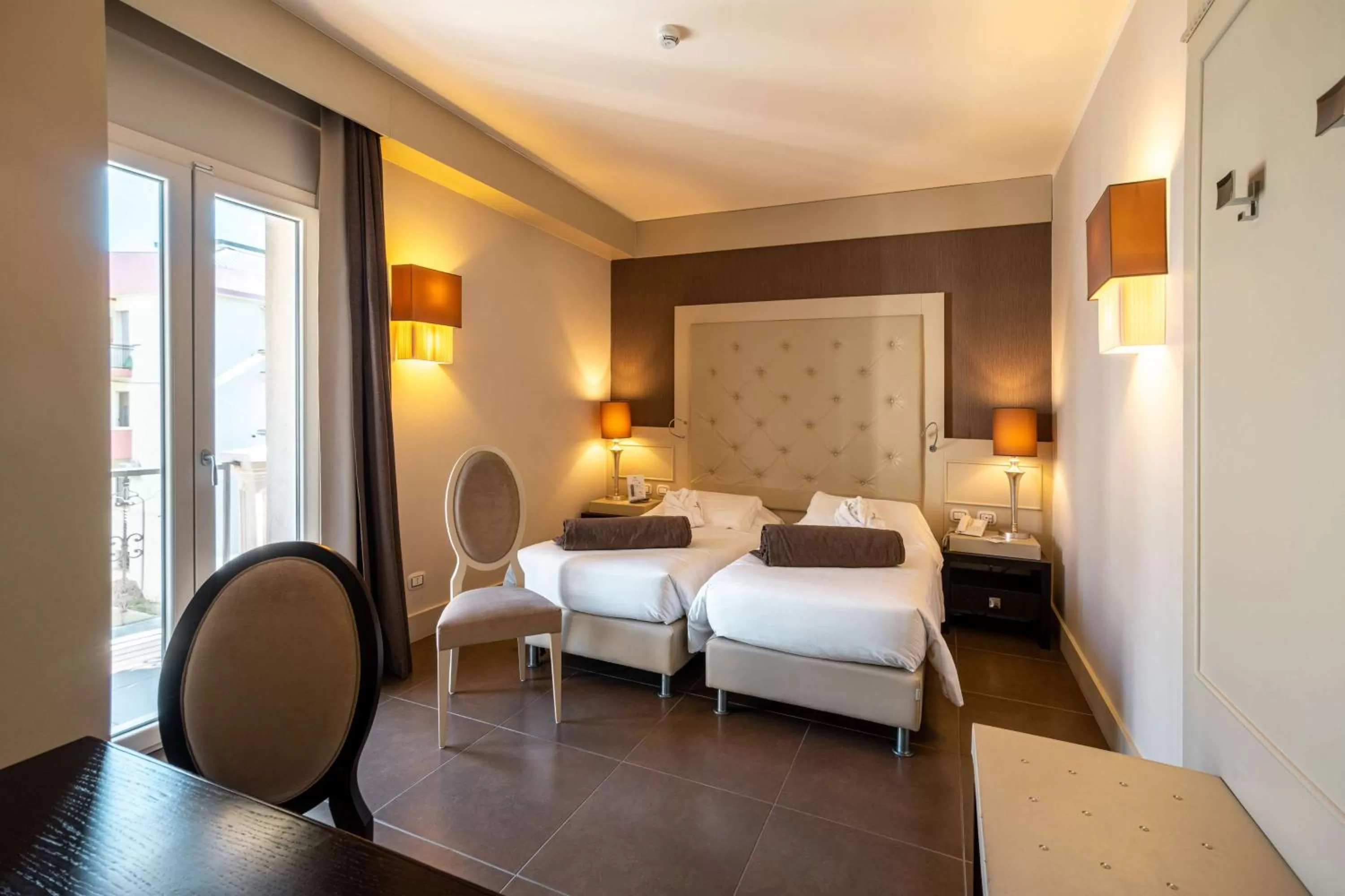 Classic Twin Room in Best Western Plus Hotel Perla Del Porto