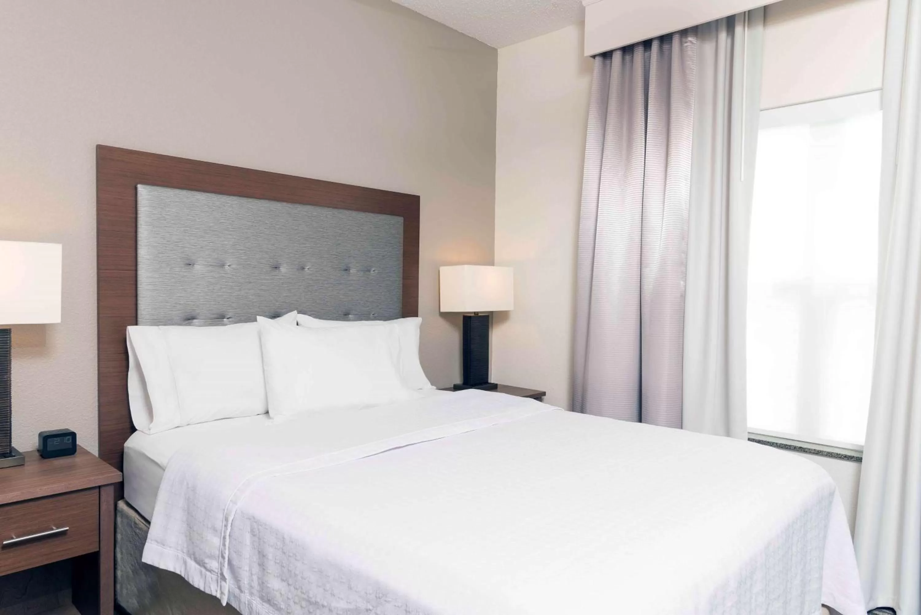 Queen Studio Suite - Non-Smoking in Homewood Suites by Hilton Indianapolis Airport / Plainfield