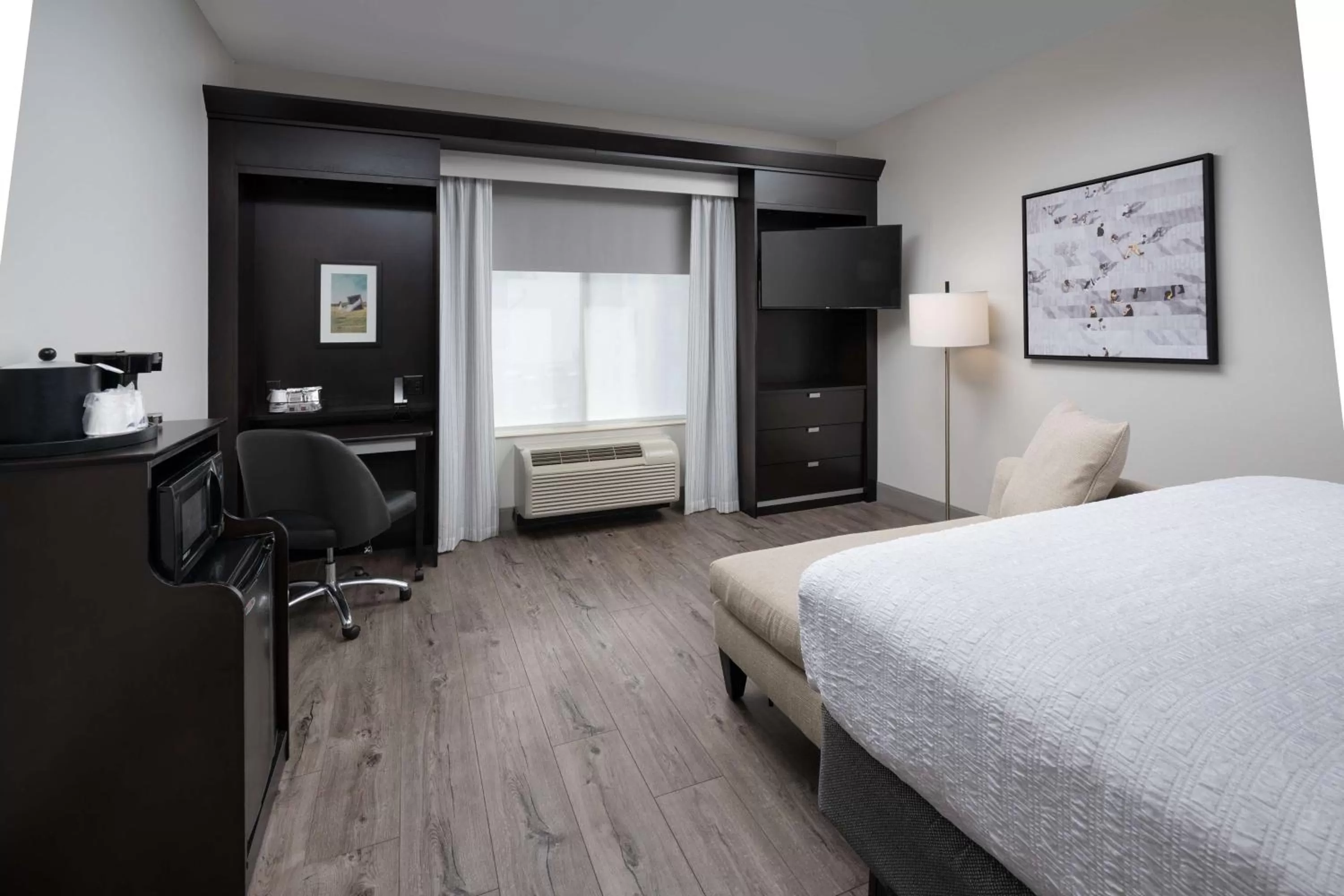 King Room with King Bed - Non-Smoking in Hampton Inn & Suites Chattanooga Downtown