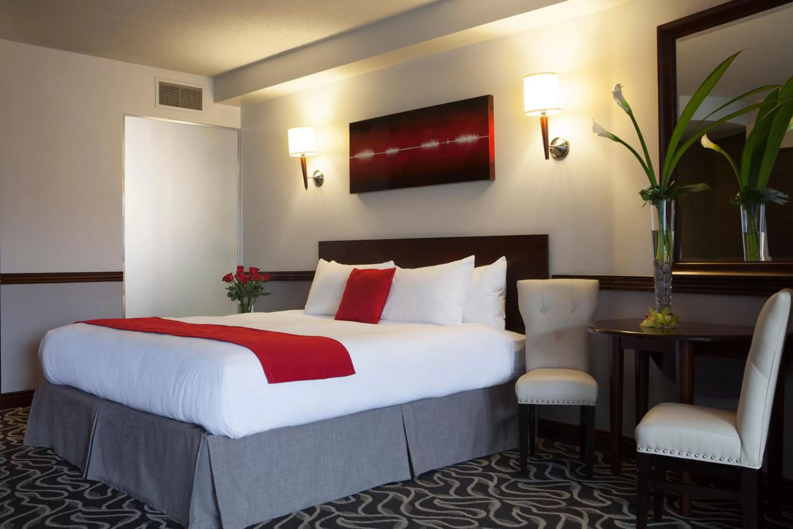 Superior Suite with Balcony in Hôtel Saint-Sulpice