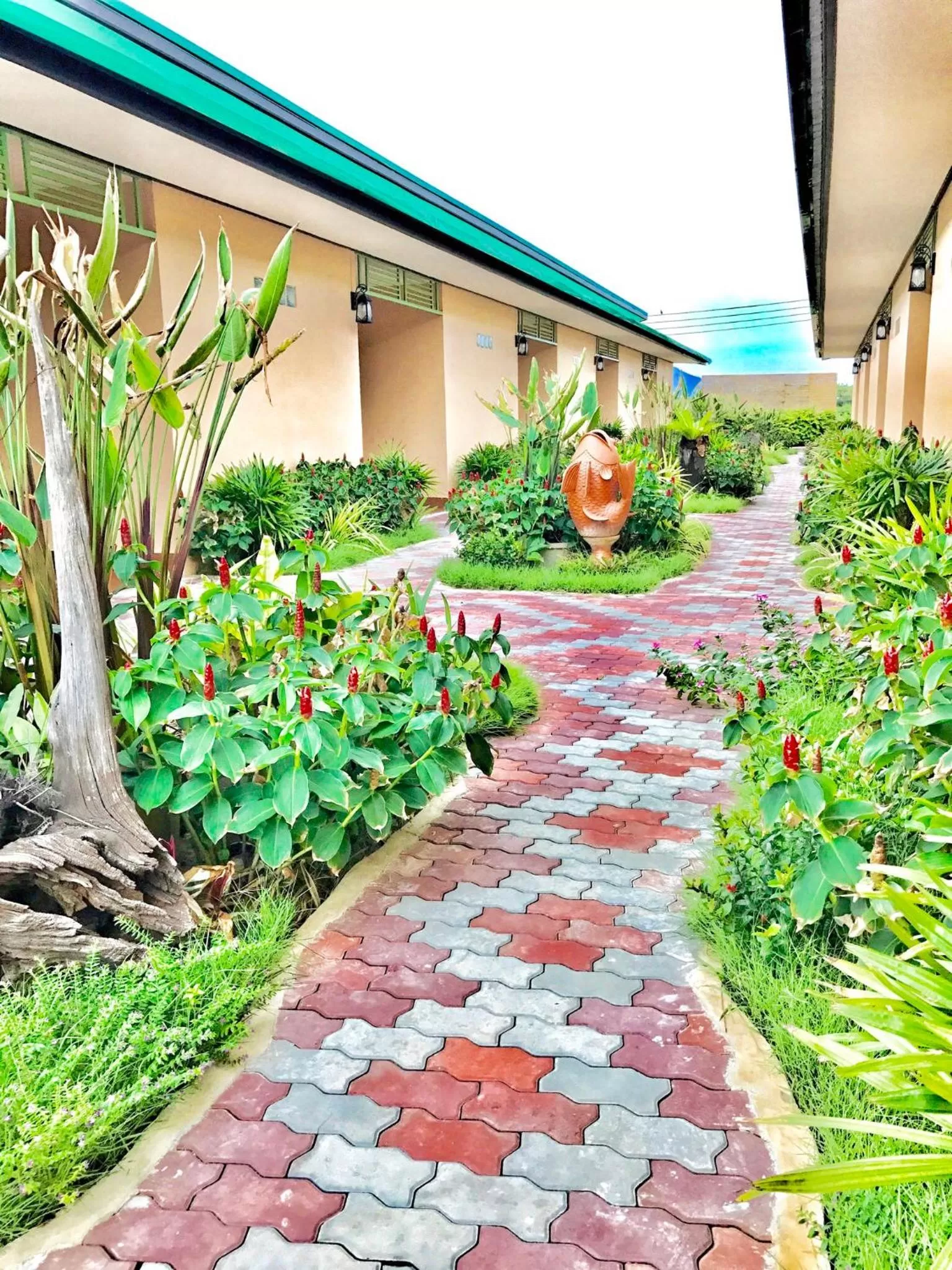 Family Room with Garden View in Huan Soontaree