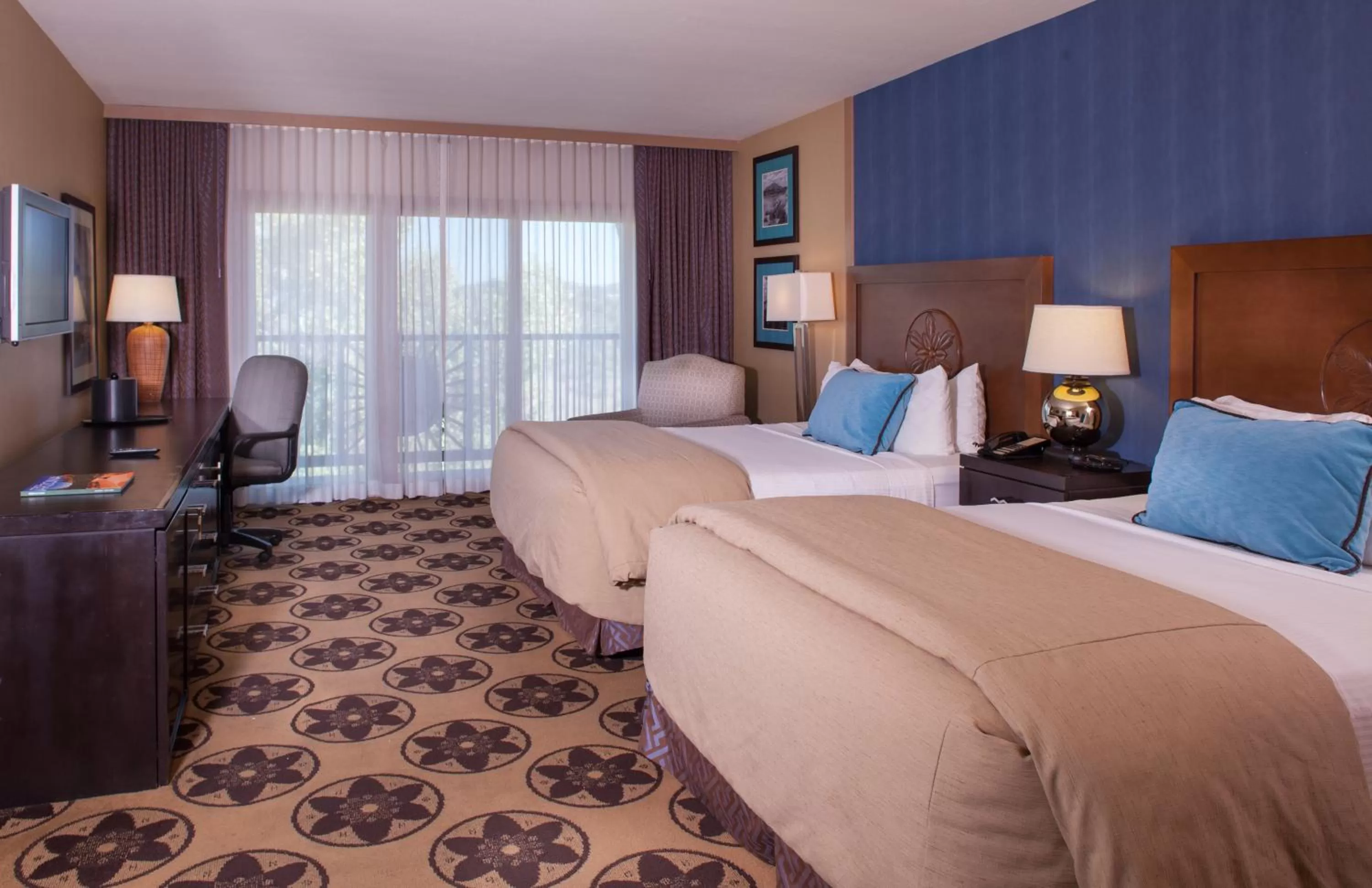 Queen Suite in Prescott Resort & Conference Center